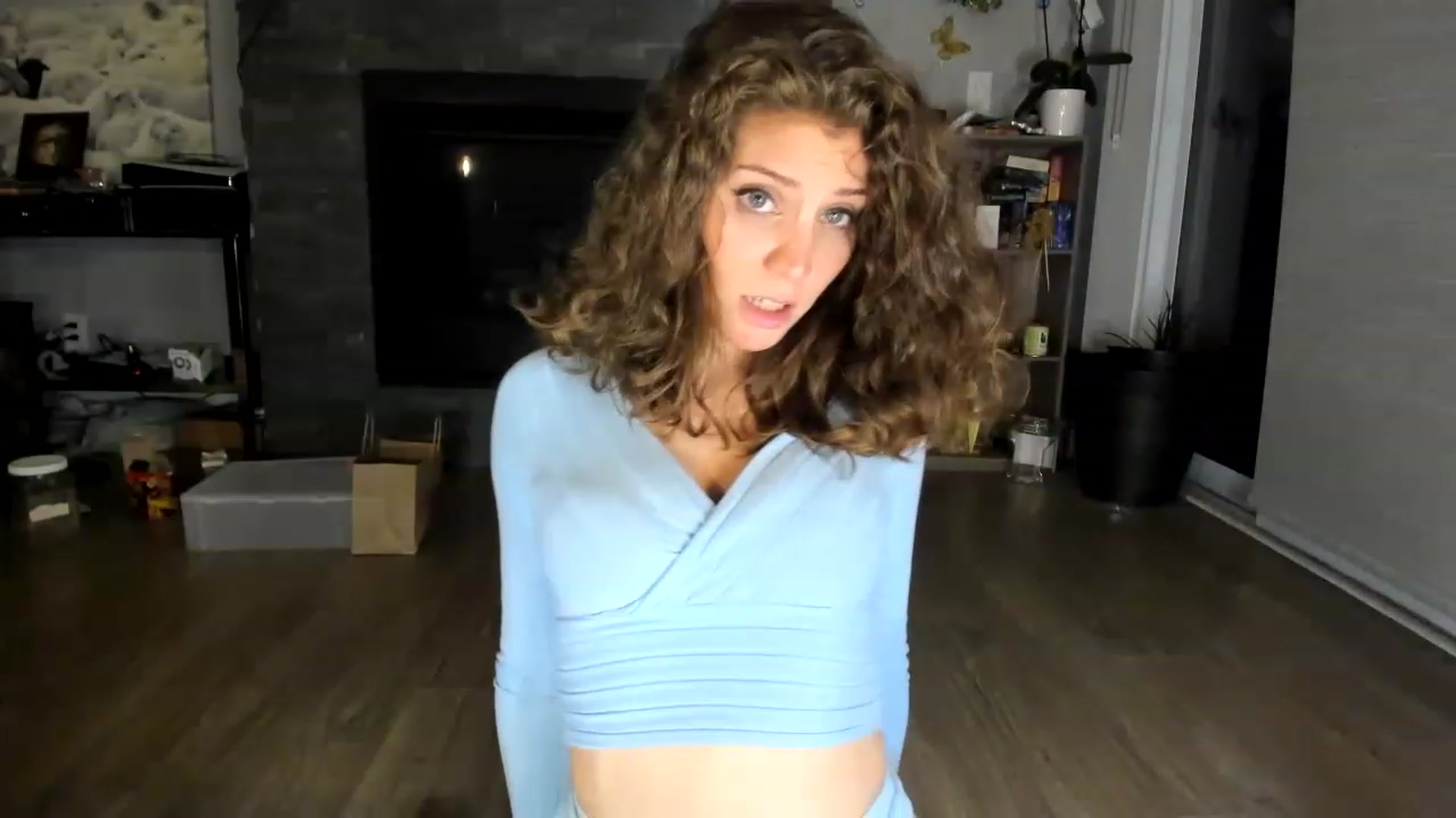 Gallery image thumbnail from Laurel's myfreecams stream on, 06/29/2023, 08:36 image 6 of 20