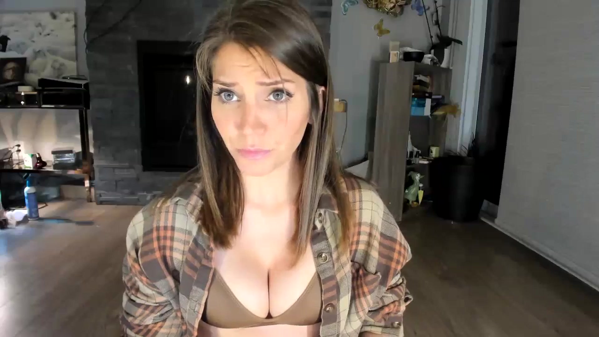 Gallery image thumbnail from Laurel's myfreecams stream on, 07/09/2023, 03:18 image 20 of 20