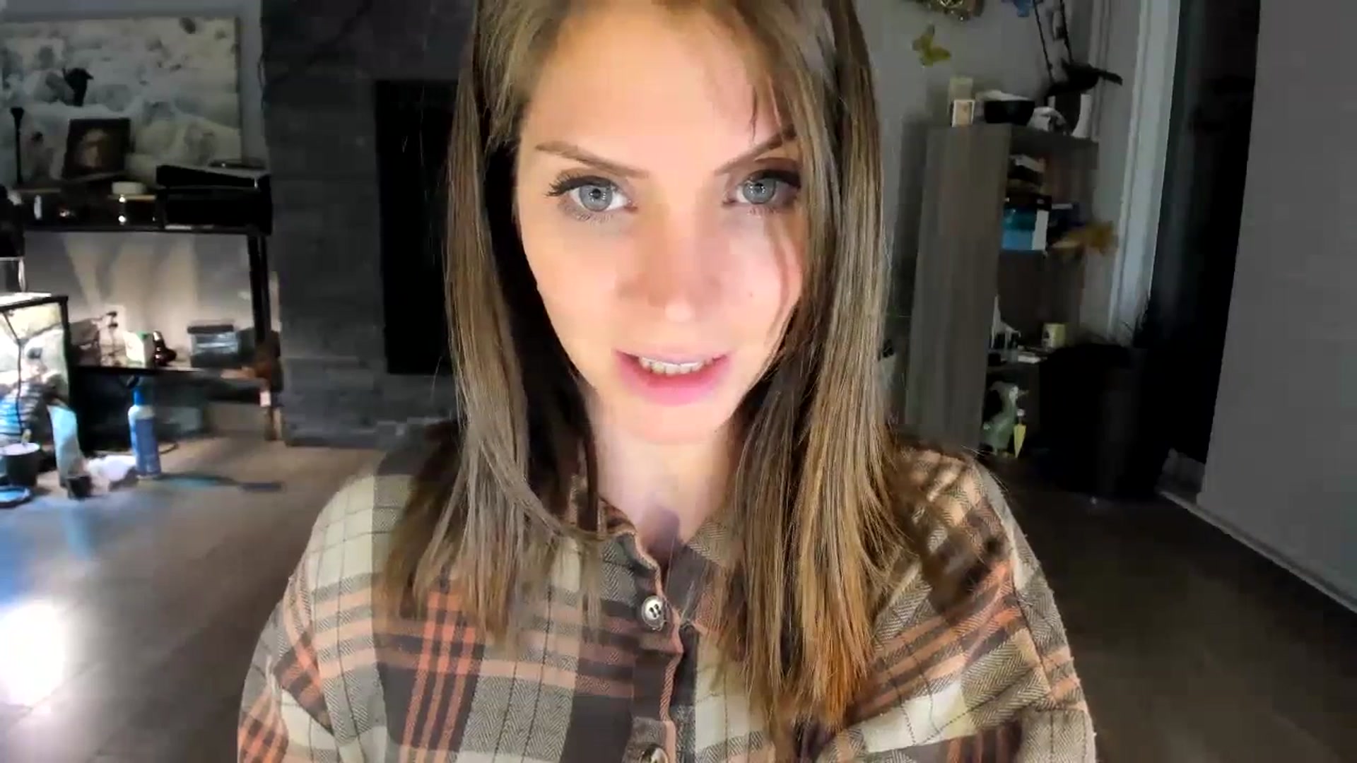 Gallery image thumbnail from Laurel's myfreecams stream on, 07/09/2023, 07:06 image 14 of 20