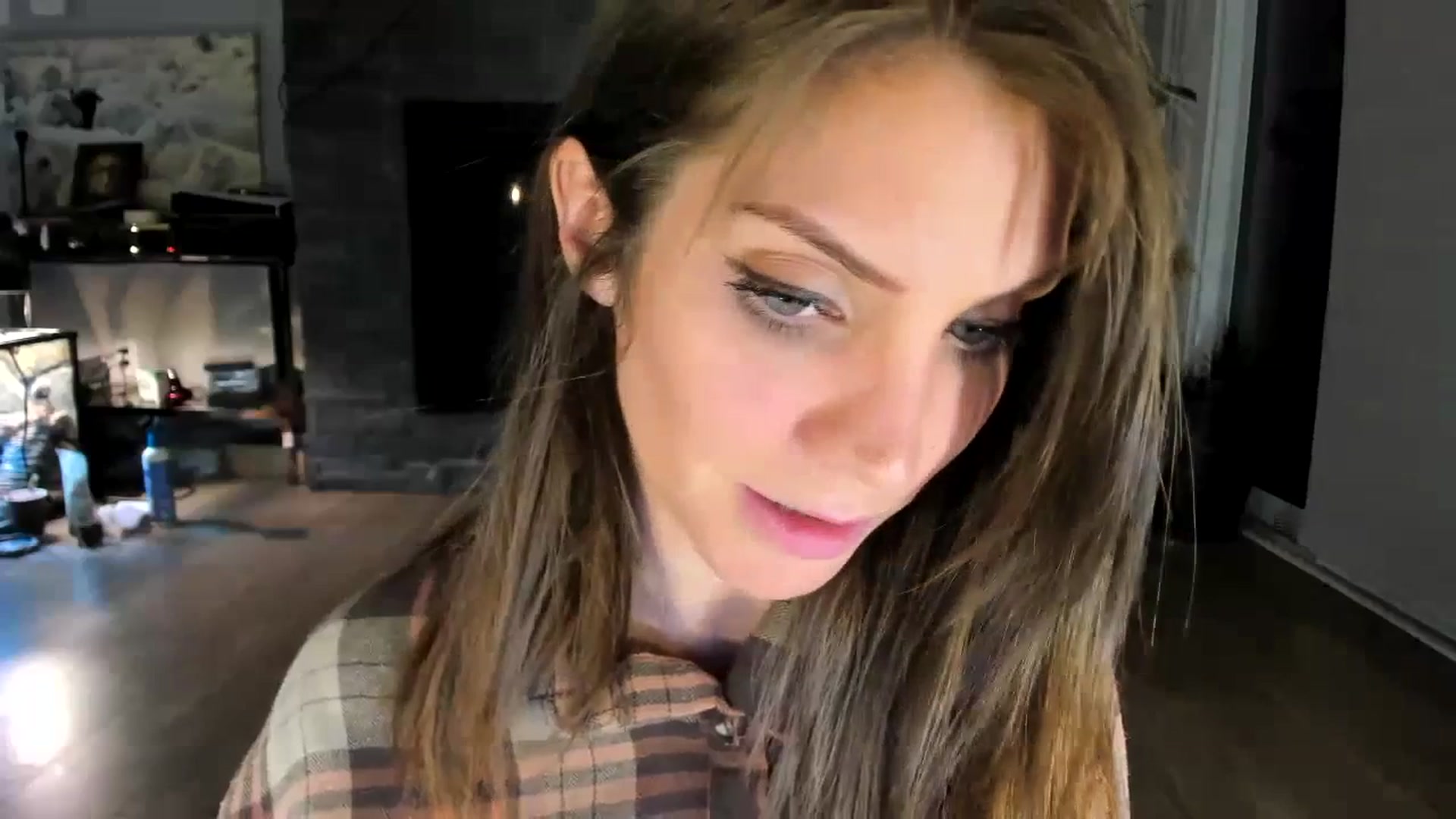 Gallery image thumbnail from Laurel's myfreecams stream on, 07/09/2023, 07:06 image 17 of 20