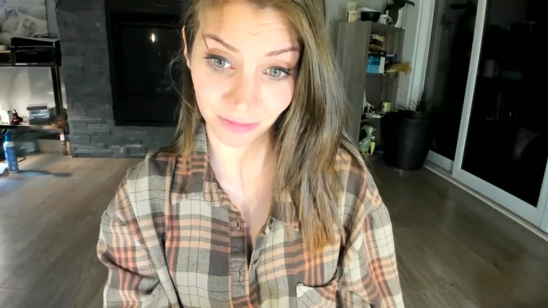 Gallery image thumbnail from Laurel's myfreecams stream on, 07/09/2023, 09:26 image 14 of 20