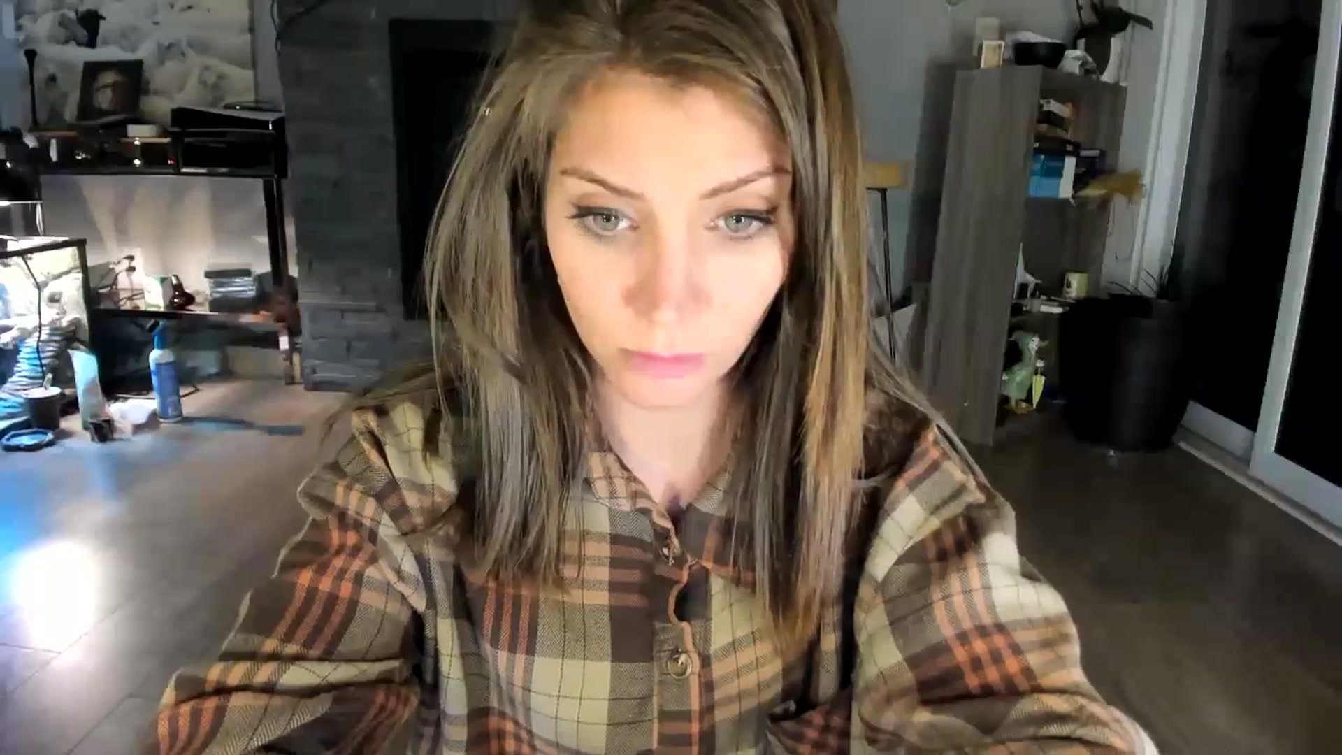 Gallery image thumbnail from Laurel's myfreecams stream on, 07/09/2023, 09:26 image 17 of 20