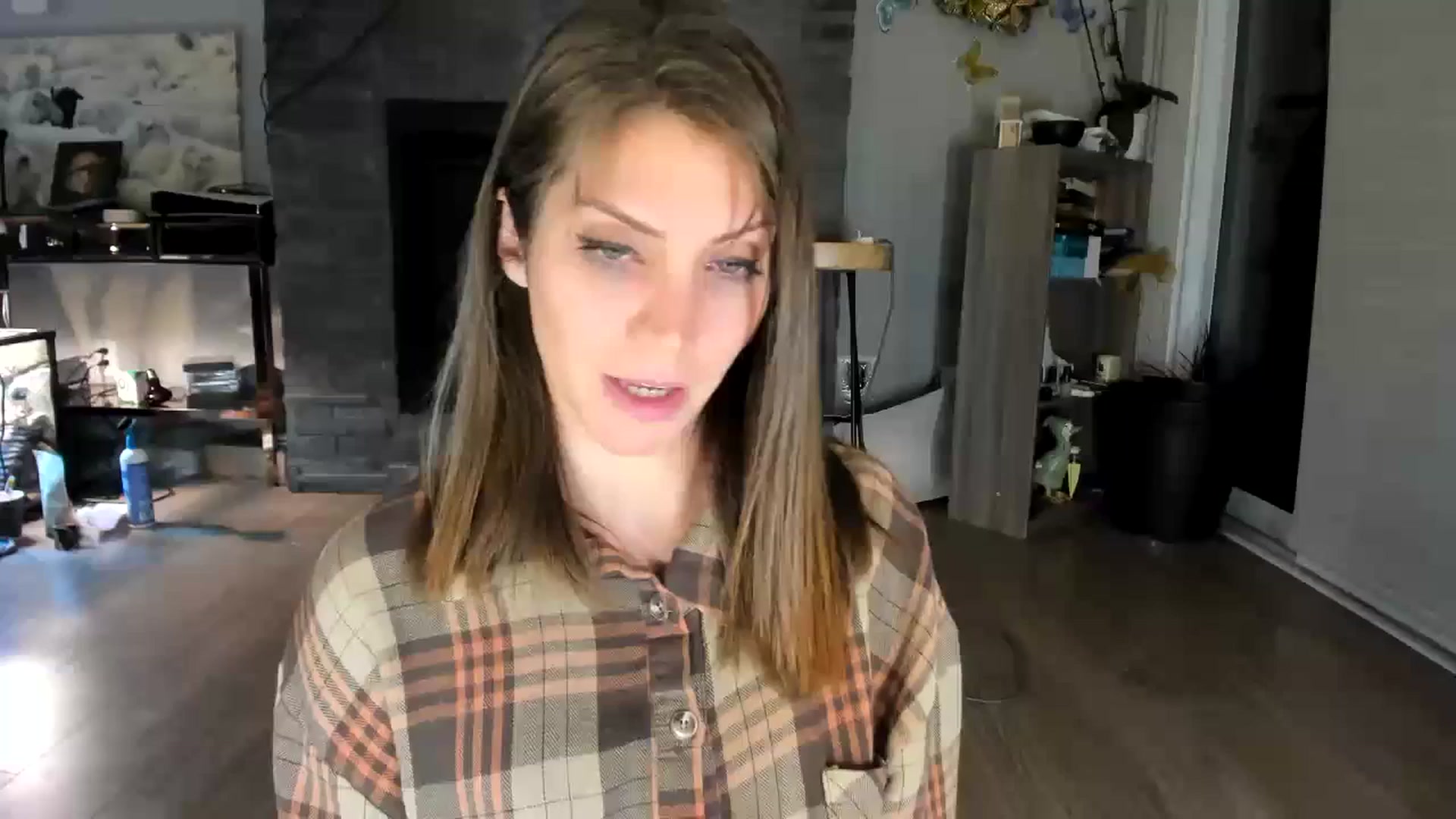 Gallery image thumbnail from Laurel's myfreecams stream on, 07/09/2023, 09:26 image 1 of 20