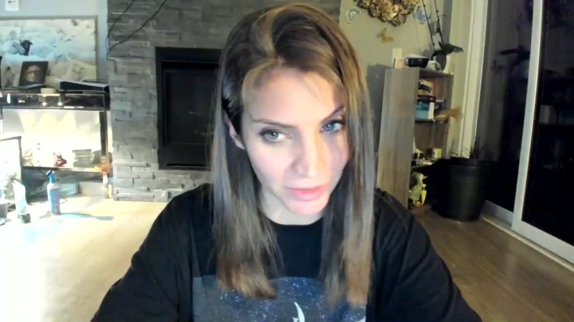 Gallery image thumbnail from Laurel's myfreecams stream on, 07/09/2023, 09:38 image 16 of 20