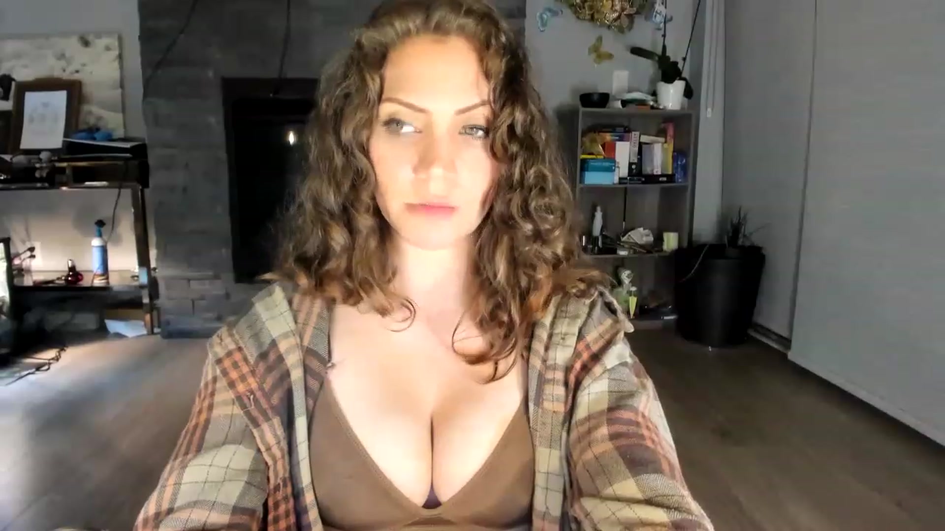 Gallery image thumbnail from Laurel's myfreecams stream on, 07/22/2023, 07:11 image 12 of 20