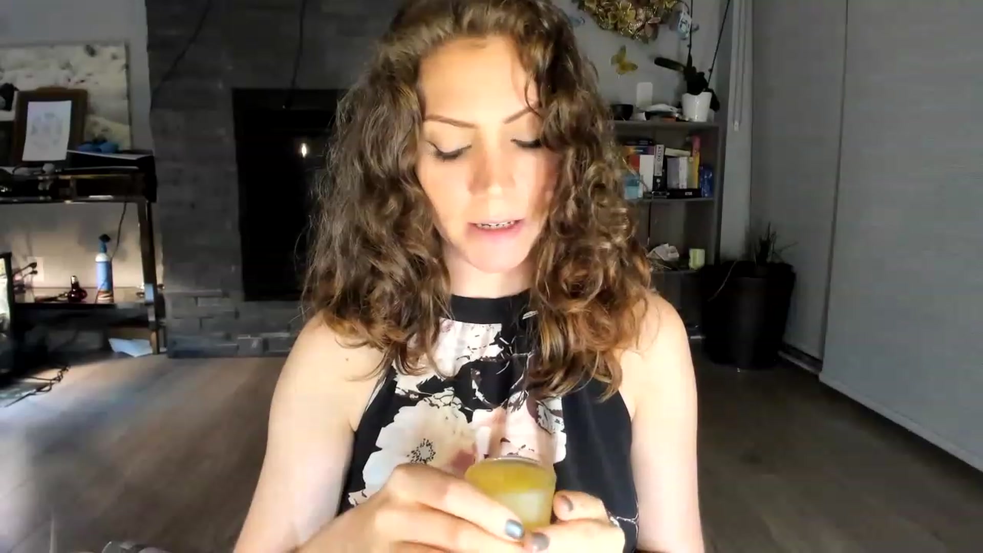 Gallery image thumbnail from Laurel's myfreecams stream on, 07/22/2023, 07:11 image 10 of 20