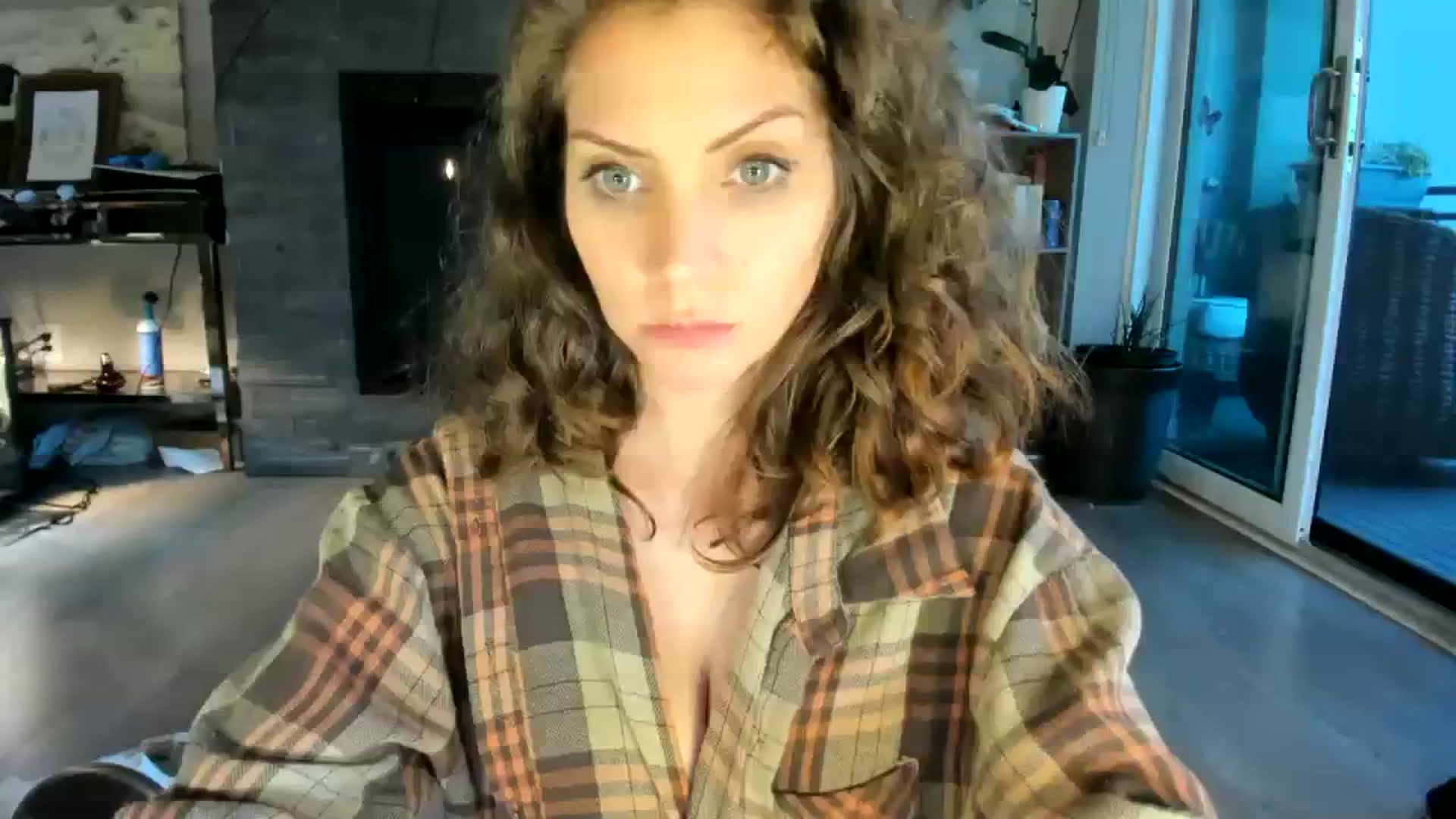 Gallery image thumbnail from Laurel's myfreecams stream on, 07/22/2023, 11:04 image 6 of 20