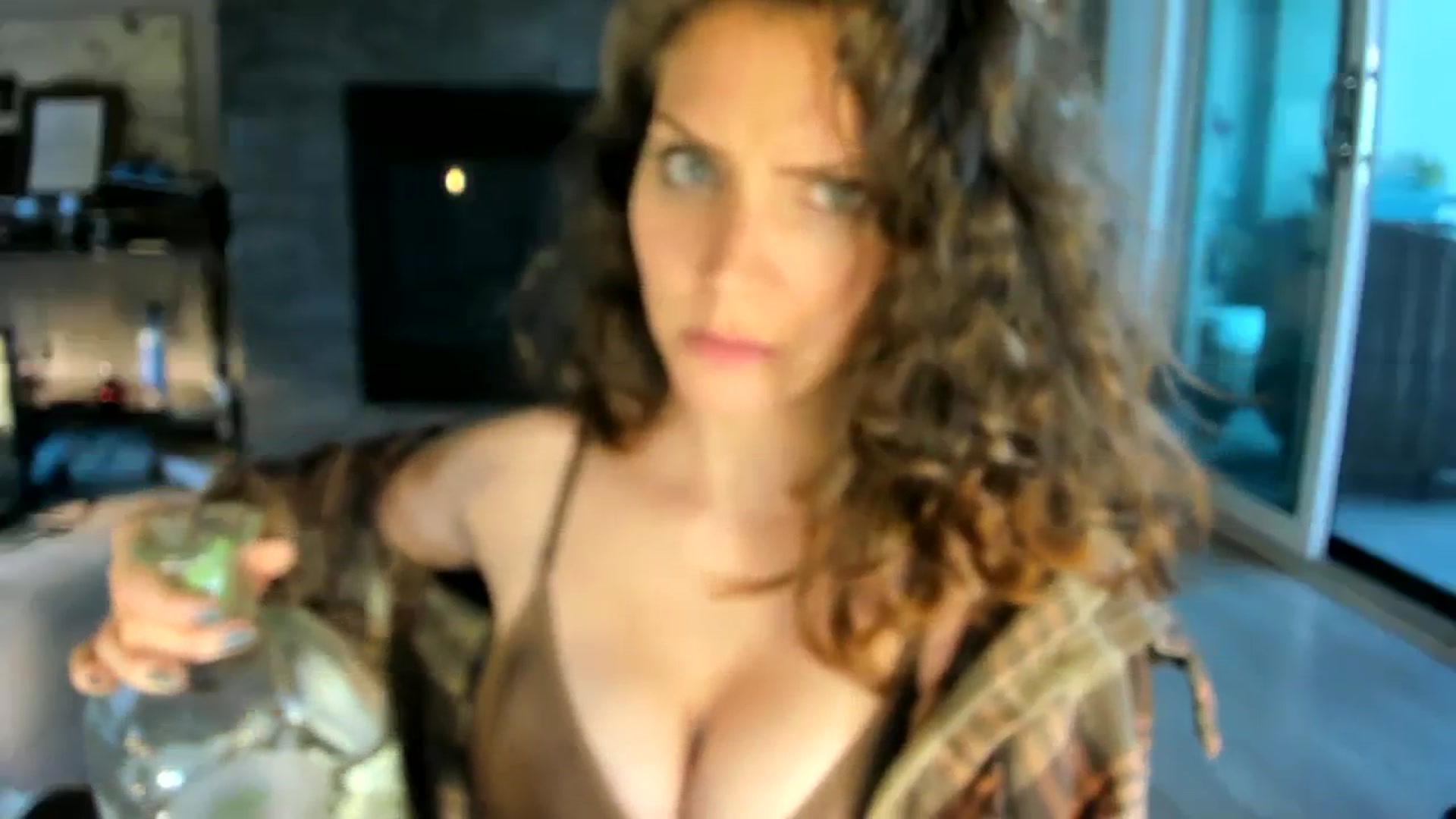 Gallery image thumbnail from Laurel's myfreecams stream on, 07/22/2023, 11:04 image 17 of 20