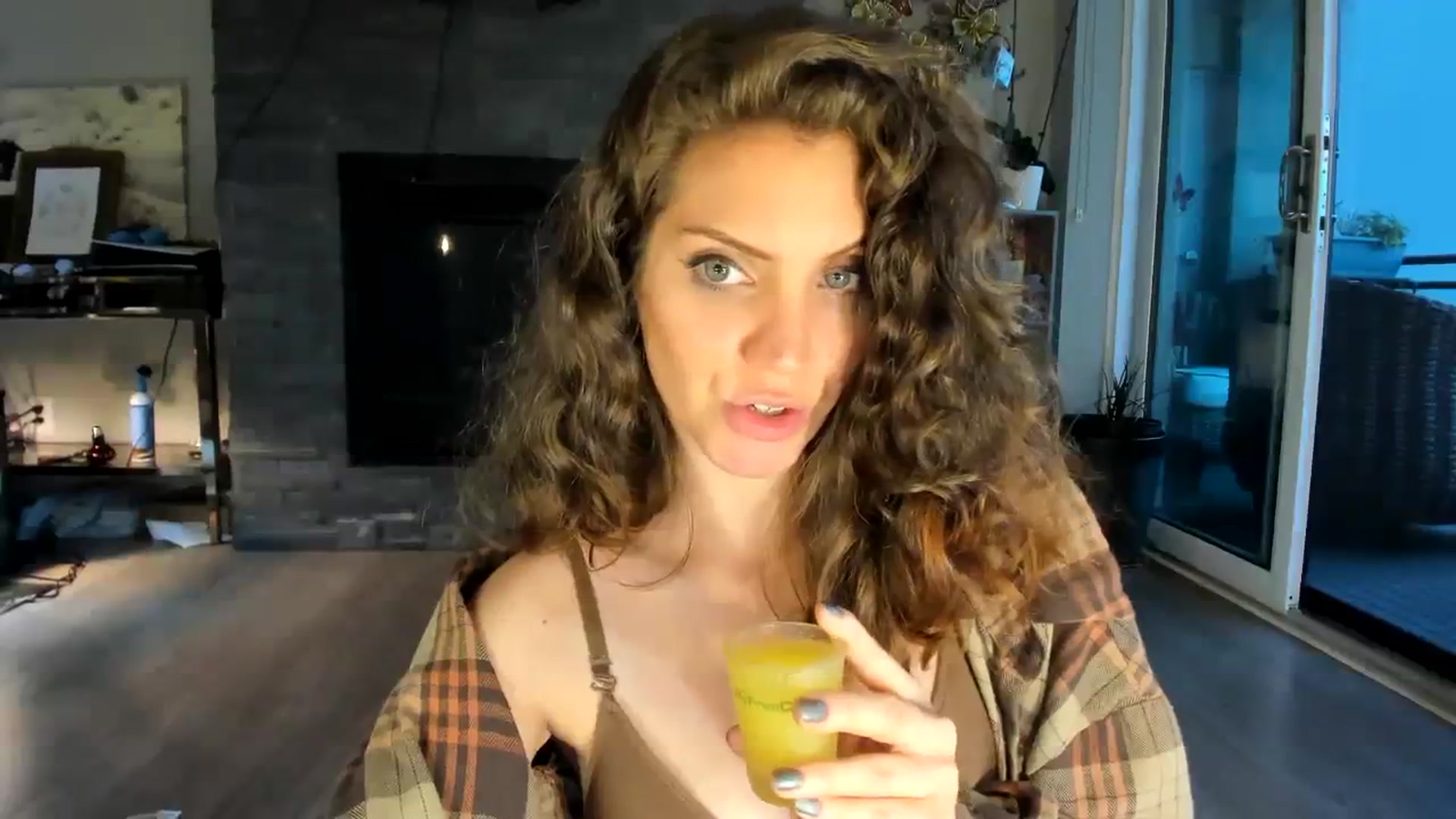 Gallery image thumbnail from Laurel's myfreecams stream on, 07/22/2023, 11:04 image 2 of 20