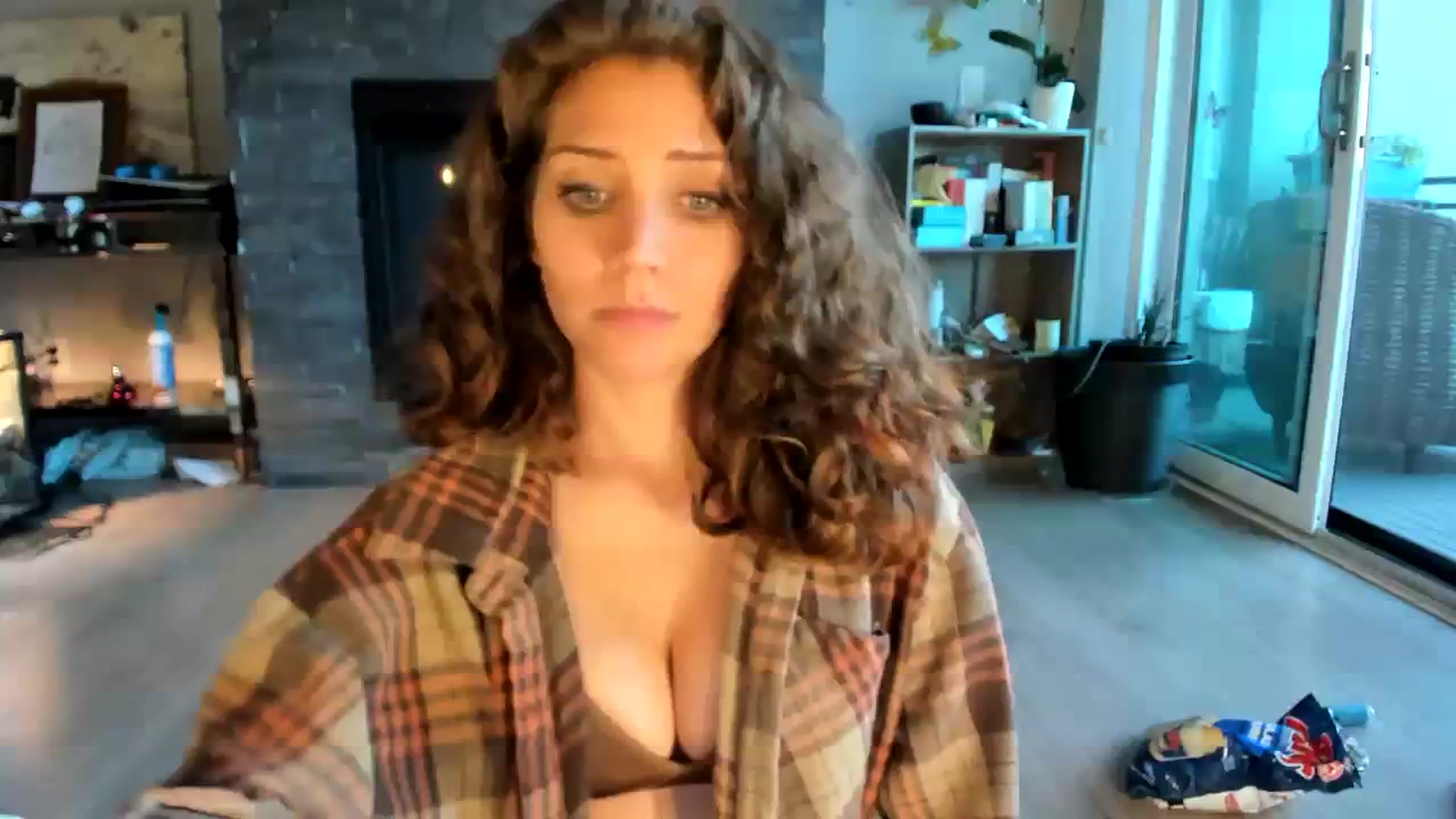 Gallery image thumbnail from Laurel's myfreecams stream on, 07/22/2023, 12:30 image 10 of 20
