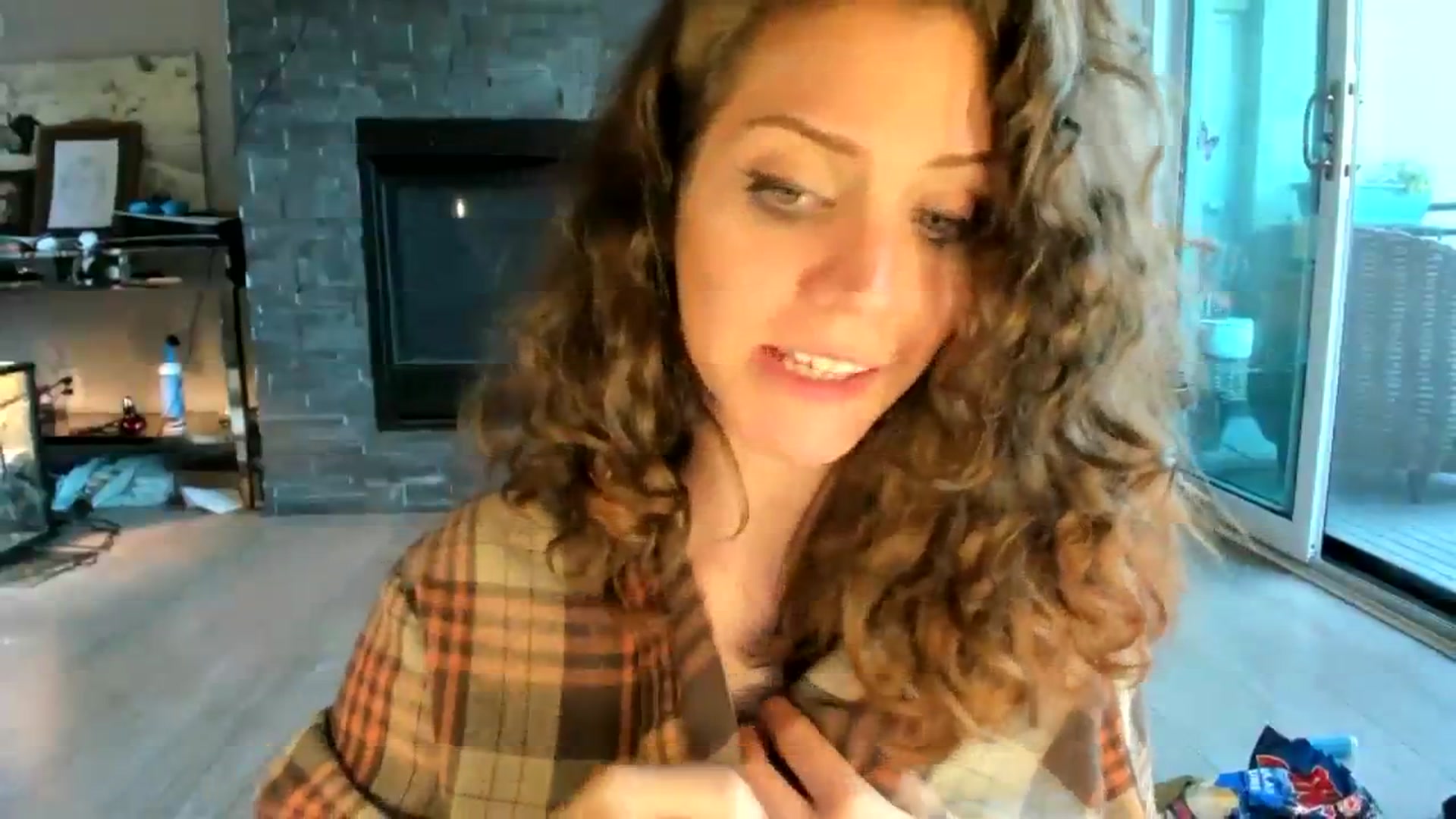 Gallery image thumbnail from Laurel's myfreecams stream on, 07/22/2023, 13:09 image 4 of 20