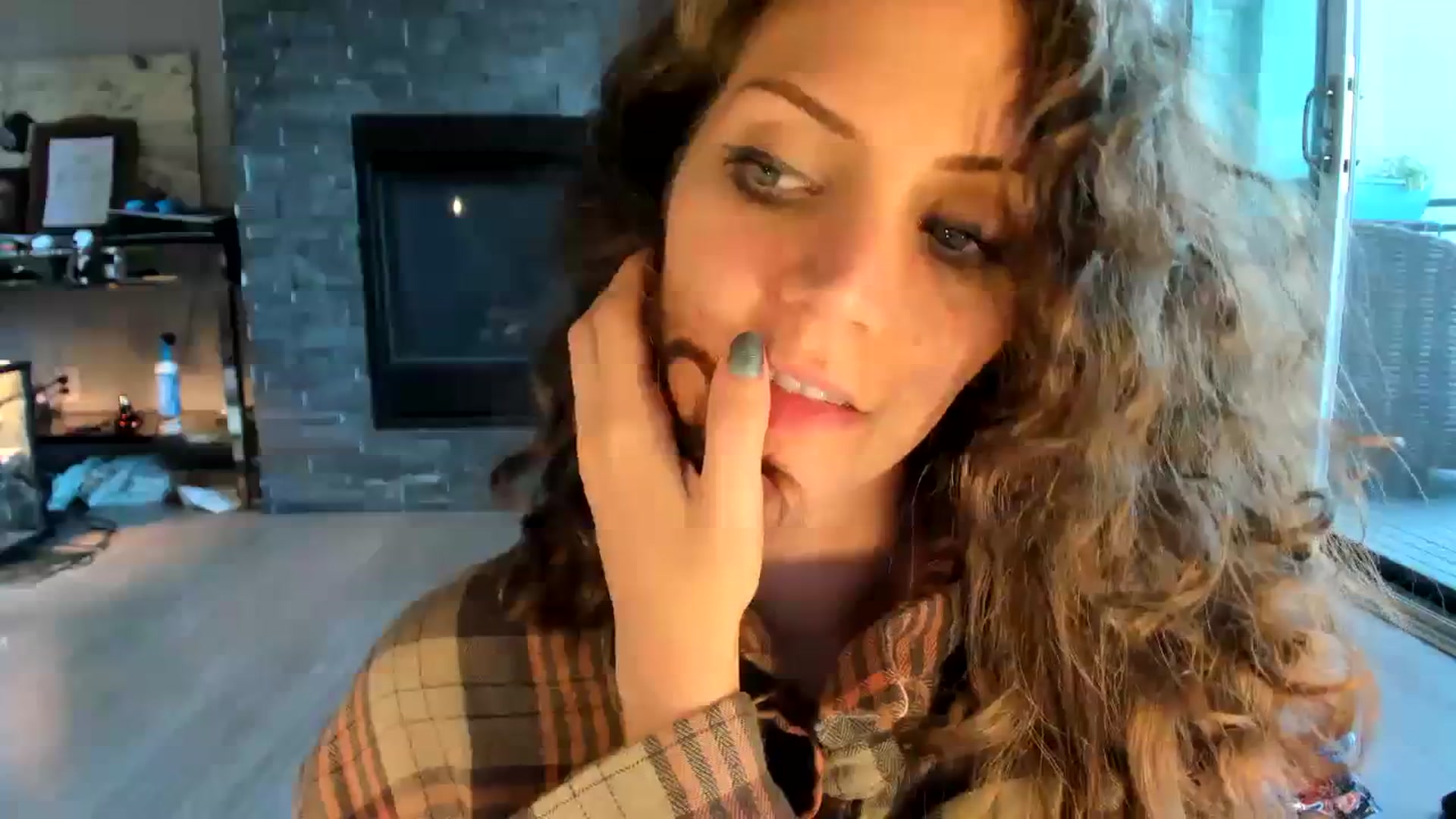 Gallery image thumbnail from Laurel's myfreecams stream on, 07/22/2023, 13:09 image 15 of 20