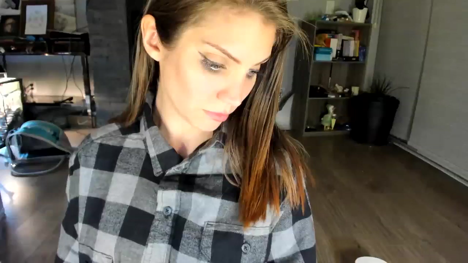 Gallery image thumbnail from Laurel's myfreecams stream on, 07/29/2023, 07:51 image 13 of 20