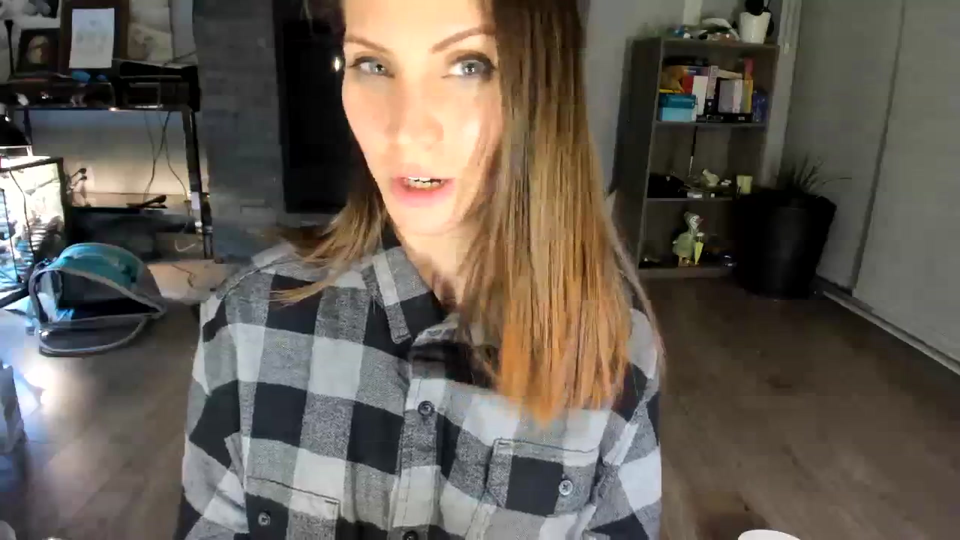 Gallery image thumbnail from Laurel's myfreecams stream on, 07/29/2023, 07:51 image 18 of 20