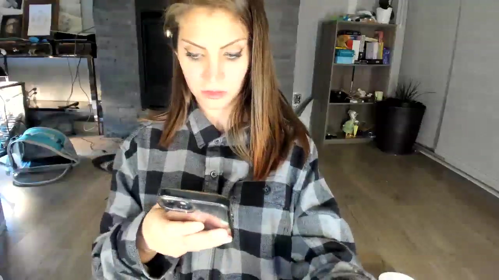 Gallery image thumbnail from Laurel's myfreecams stream on, 07/29/2023, 07:51 image 10 of 20