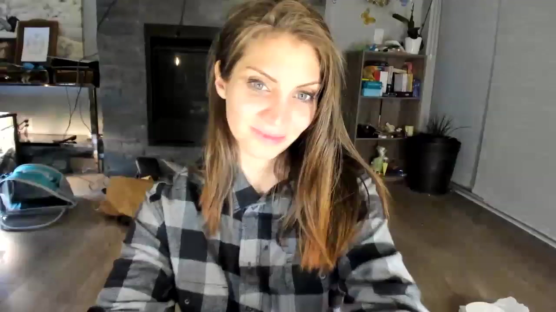 Gallery image thumbnail from Laurel's myfreecams stream on, 07/29/2023, 11:04 image 10 of 20