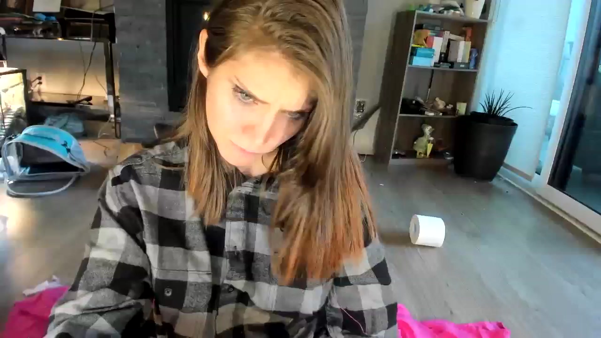 Gallery image thumbnail from Laurel's myfreecams stream on, 07/29/2023, 12:31 image 5 of 20