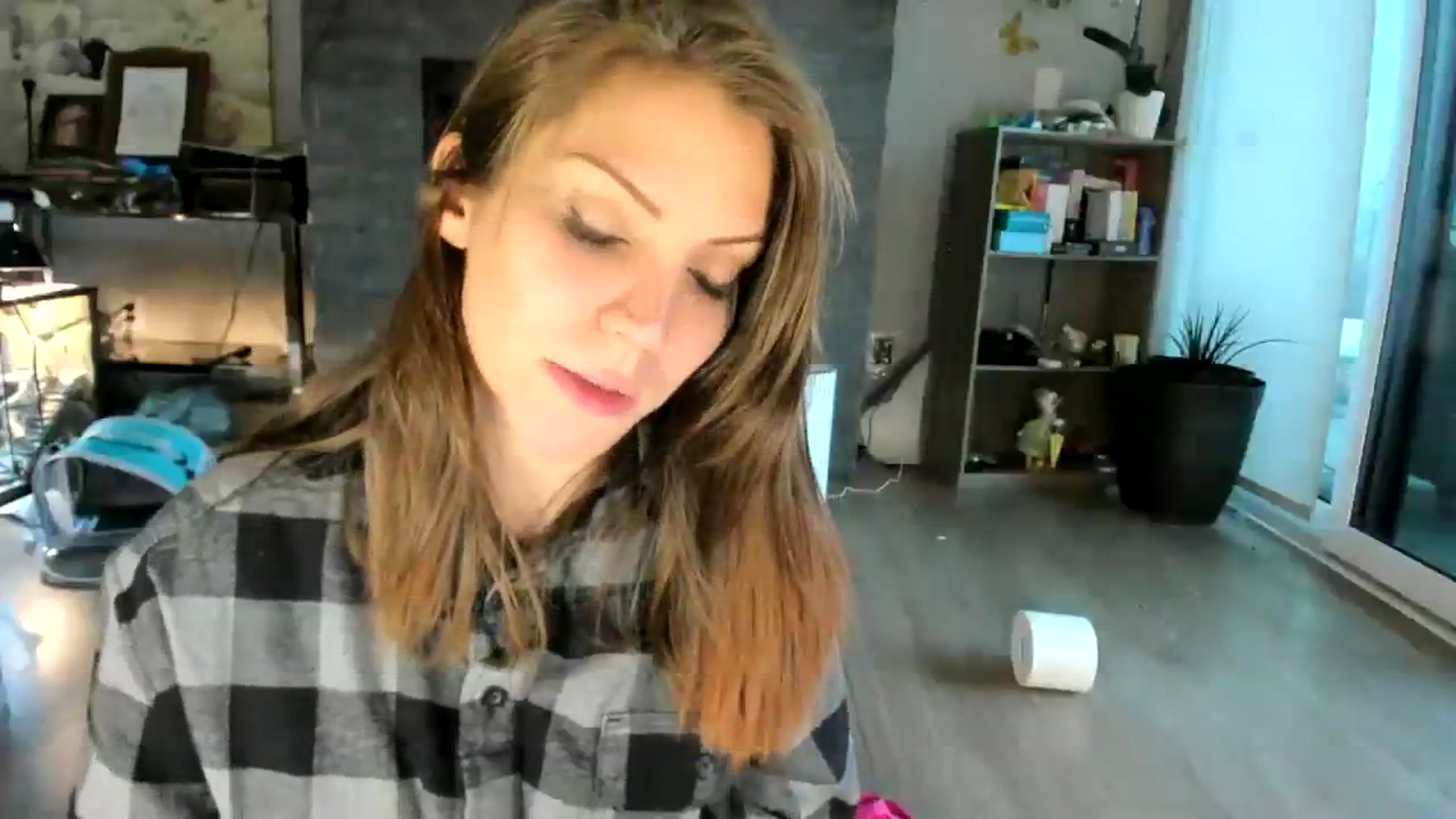 Gallery image thumbnail from Laurel's myfreecams stream on, 07/29/2023, 12:31 image 20 of 20