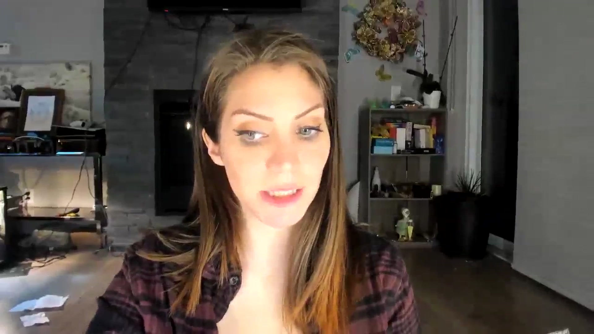 Gallery image thumbnail from Laurel's myfreecams stream on, 08/03/2023, 07:33 image 18 of 20