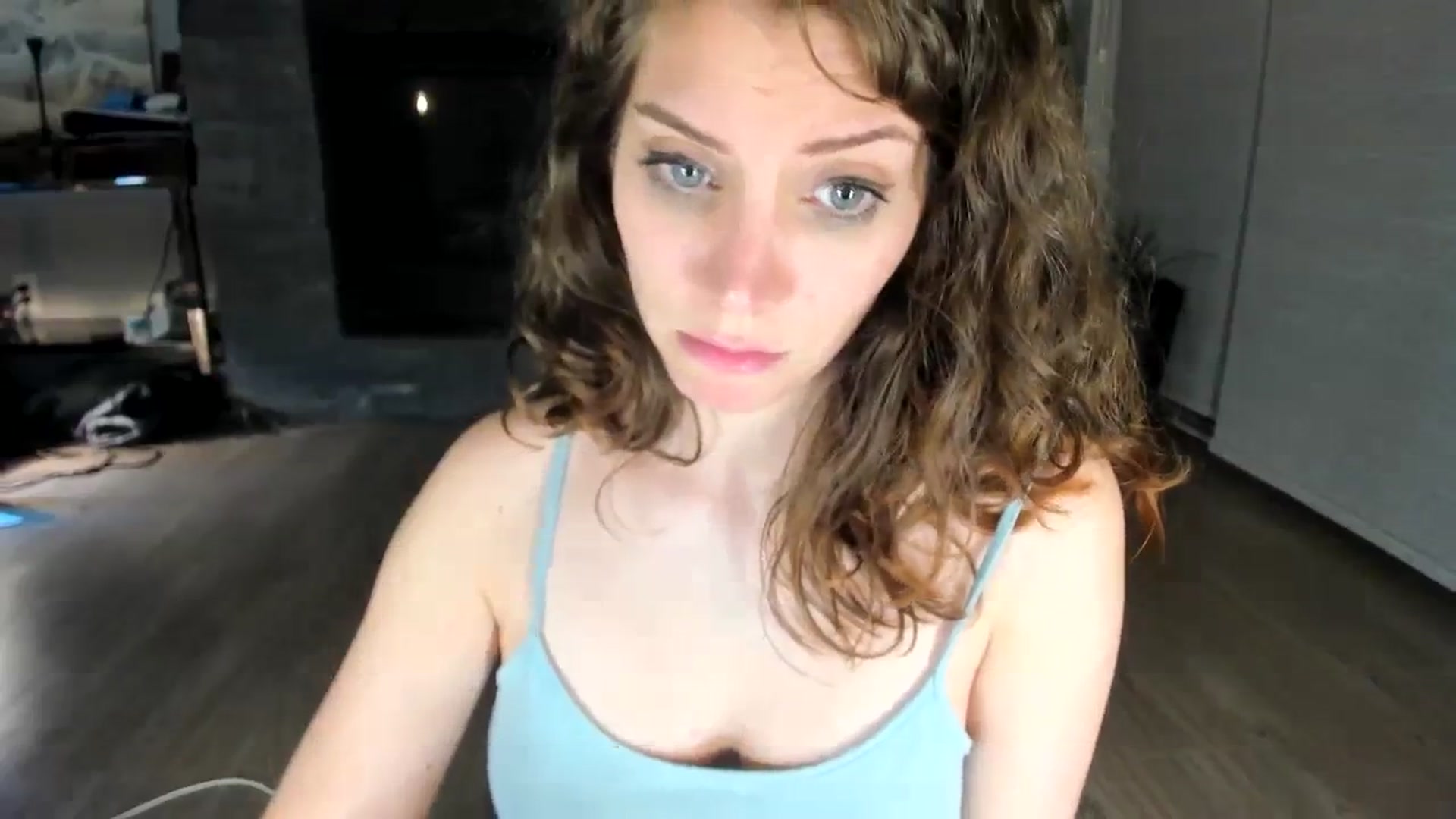 Gallery image thumbnail from Laurel's myfreecams stream on, 08/07/2023, 09:07 image 9 of 20