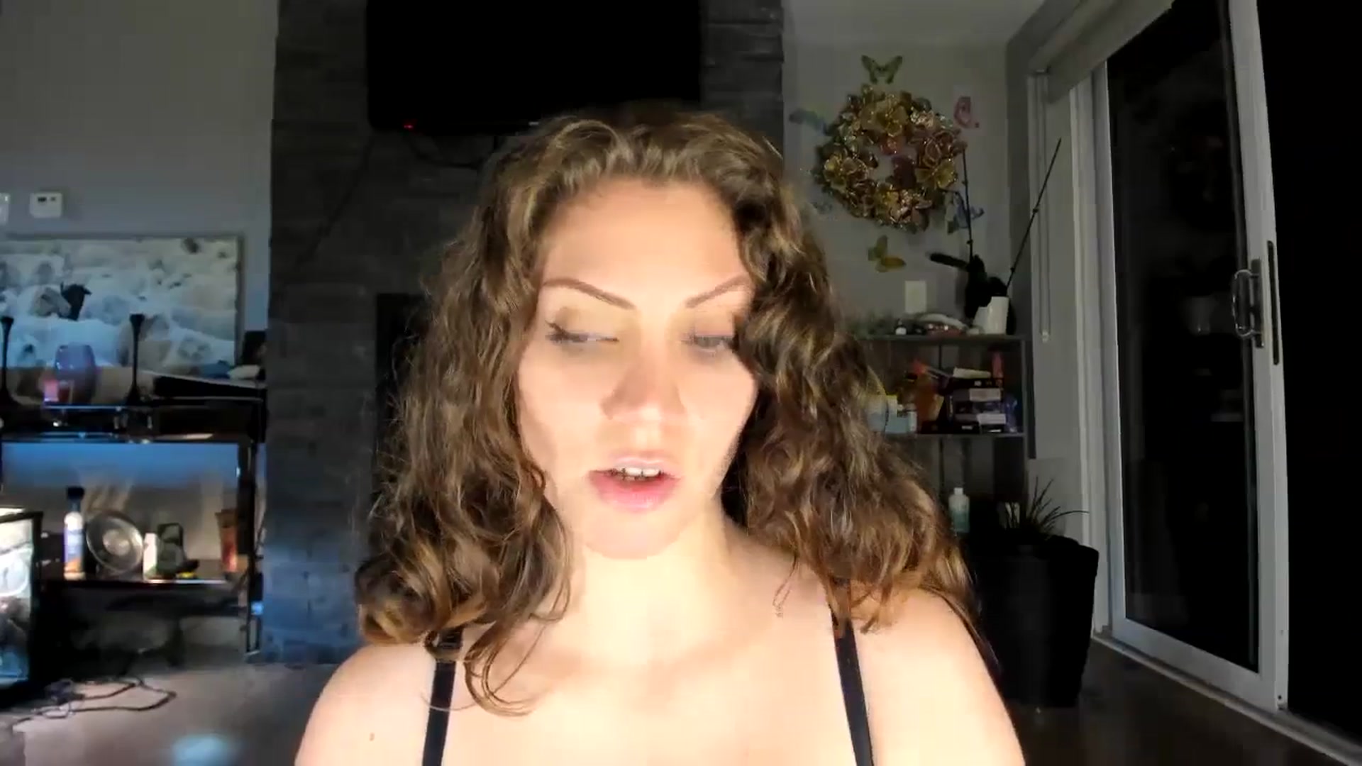 Gallery image thumbnail from Laurel's myfreecams stream on, 08/17/2023, 03:32 image 20 of 20