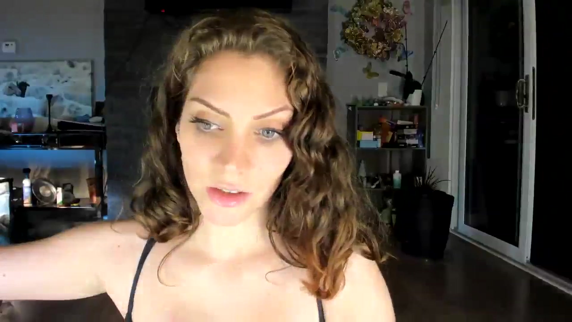Gallery image thumbnail from Laurel's myfreecams stream on, 08/17/2023, 05:54 image 5 of 20