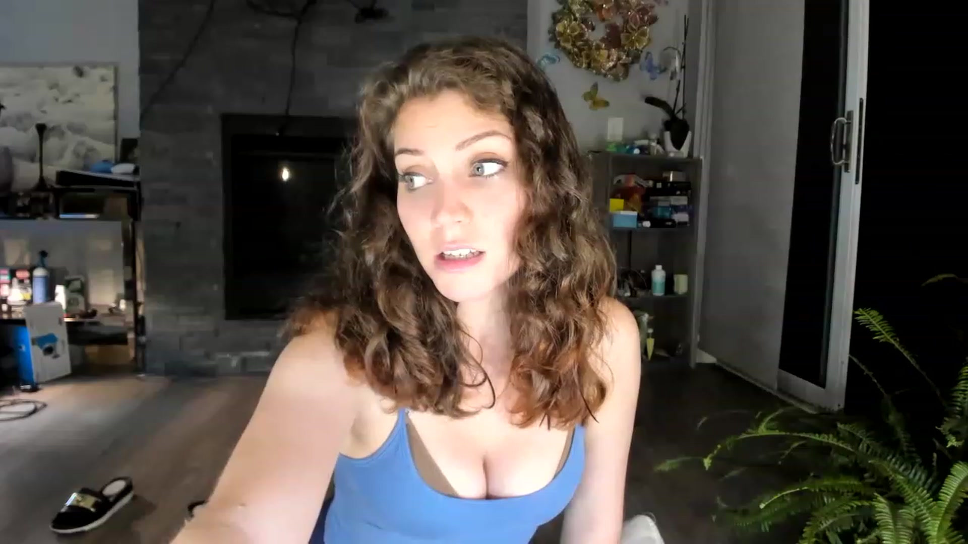 Gallery image thumbnail from Laurel's myfreecams stream on, 08/25/2023, 05:36 image 7 of 20