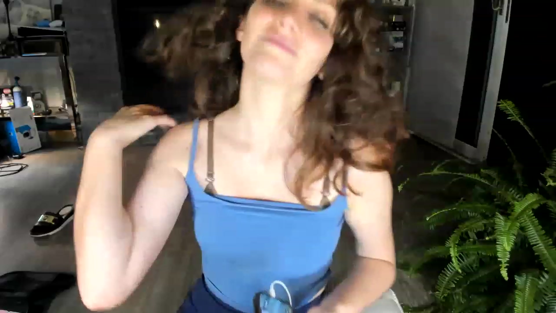 Gallery image thumbnail from Laurel's myfreecams stream on, 08/25/2023, 07:36 image 14 of 20