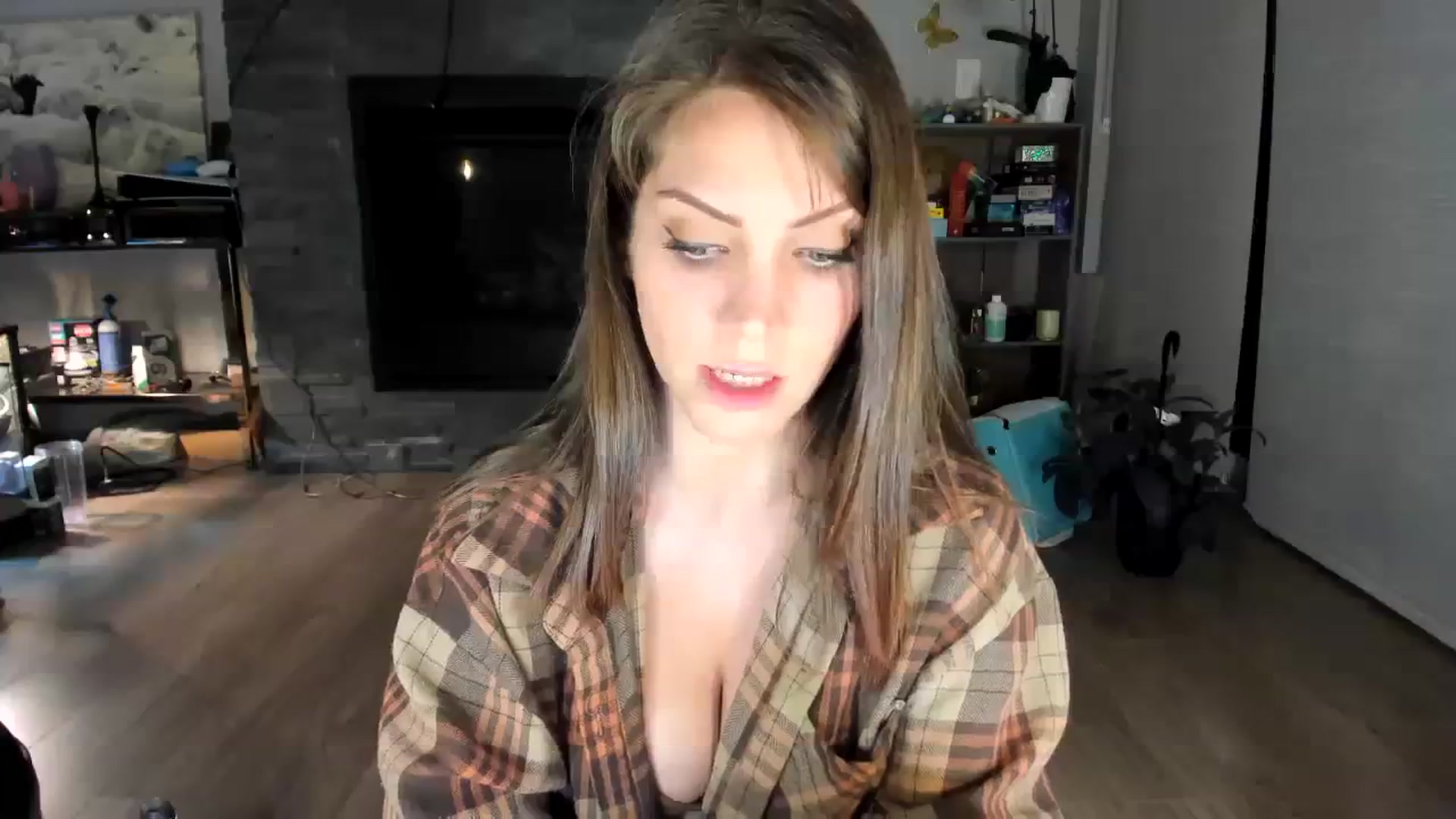 Gallery image thumbnail from Laurel's myfreecams stream on, 08/28/2023, 05:11 image 13 of 20