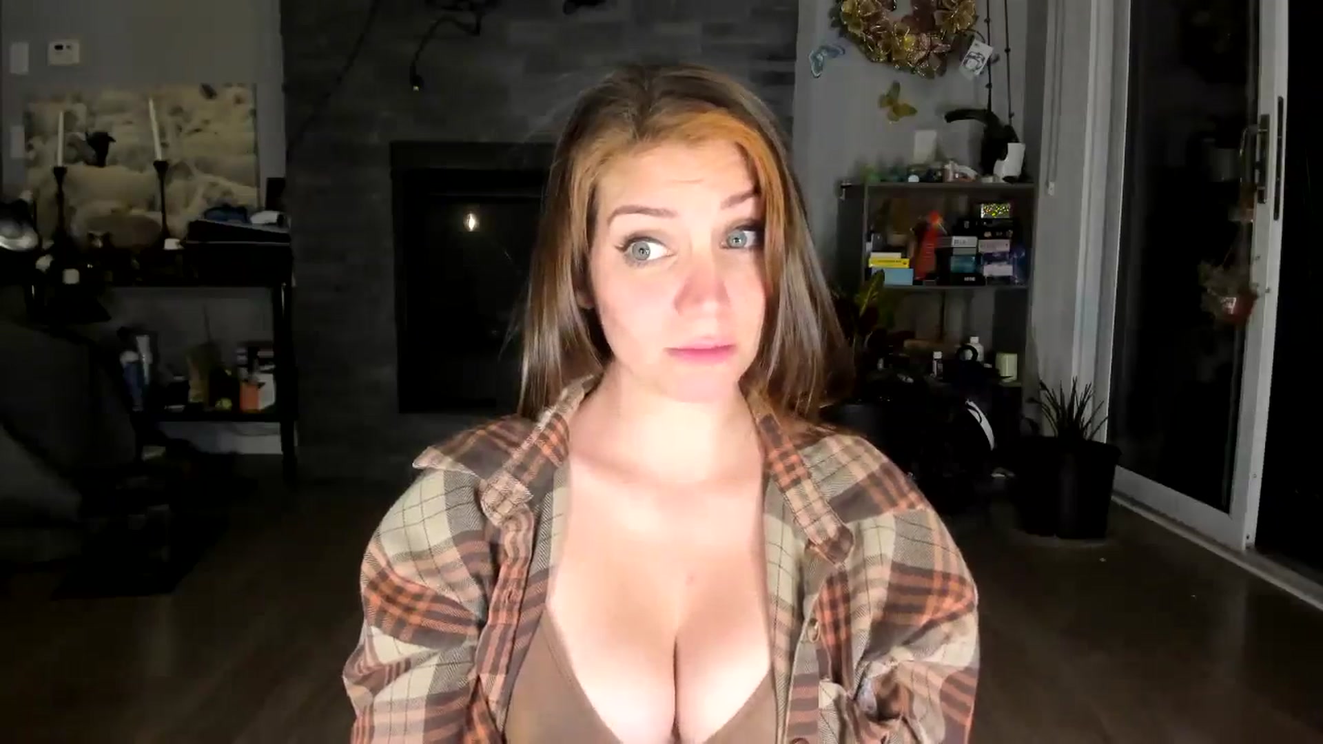 Gallery image thumbnail from Laurel's myfreecams stream on, 09/25/2023, 05:50 image 5 of 20