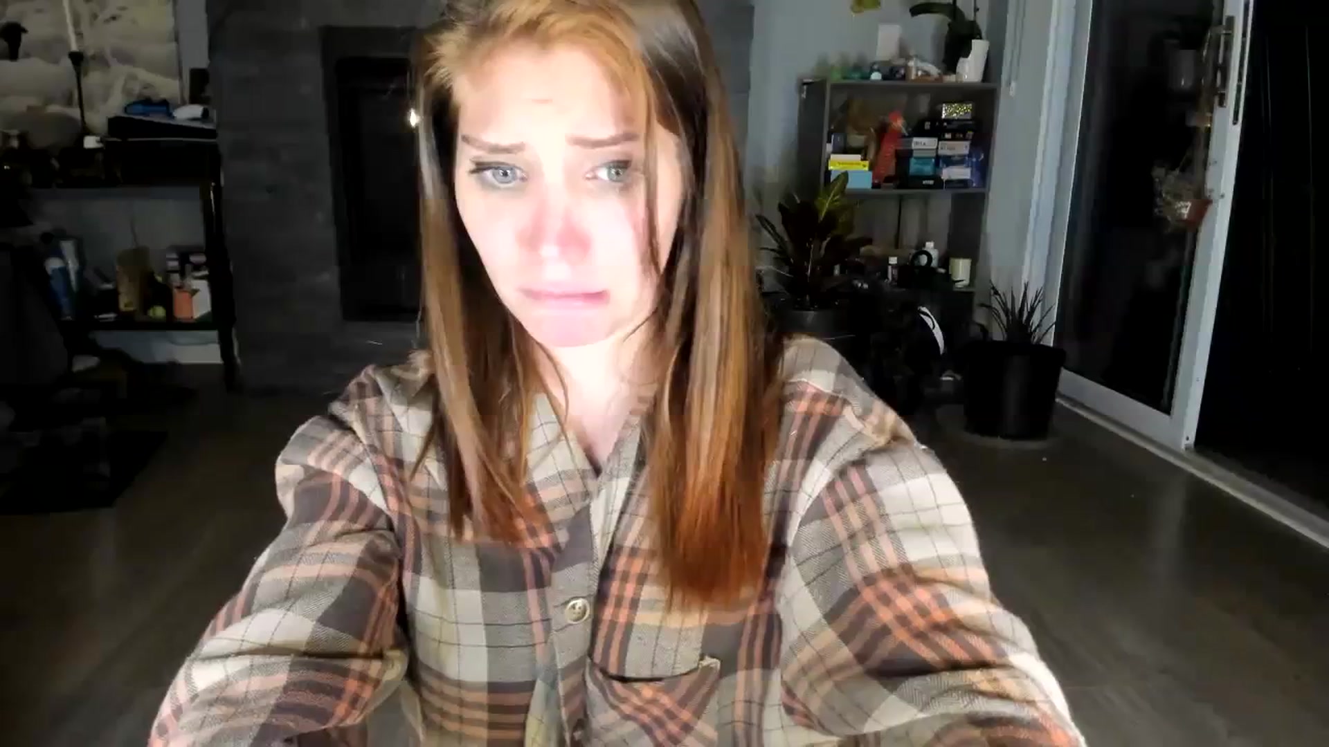 Gallery image thumbnail from Laurel's myfreecams stream on, 09/25/2023, 05:50 image 16 of 20