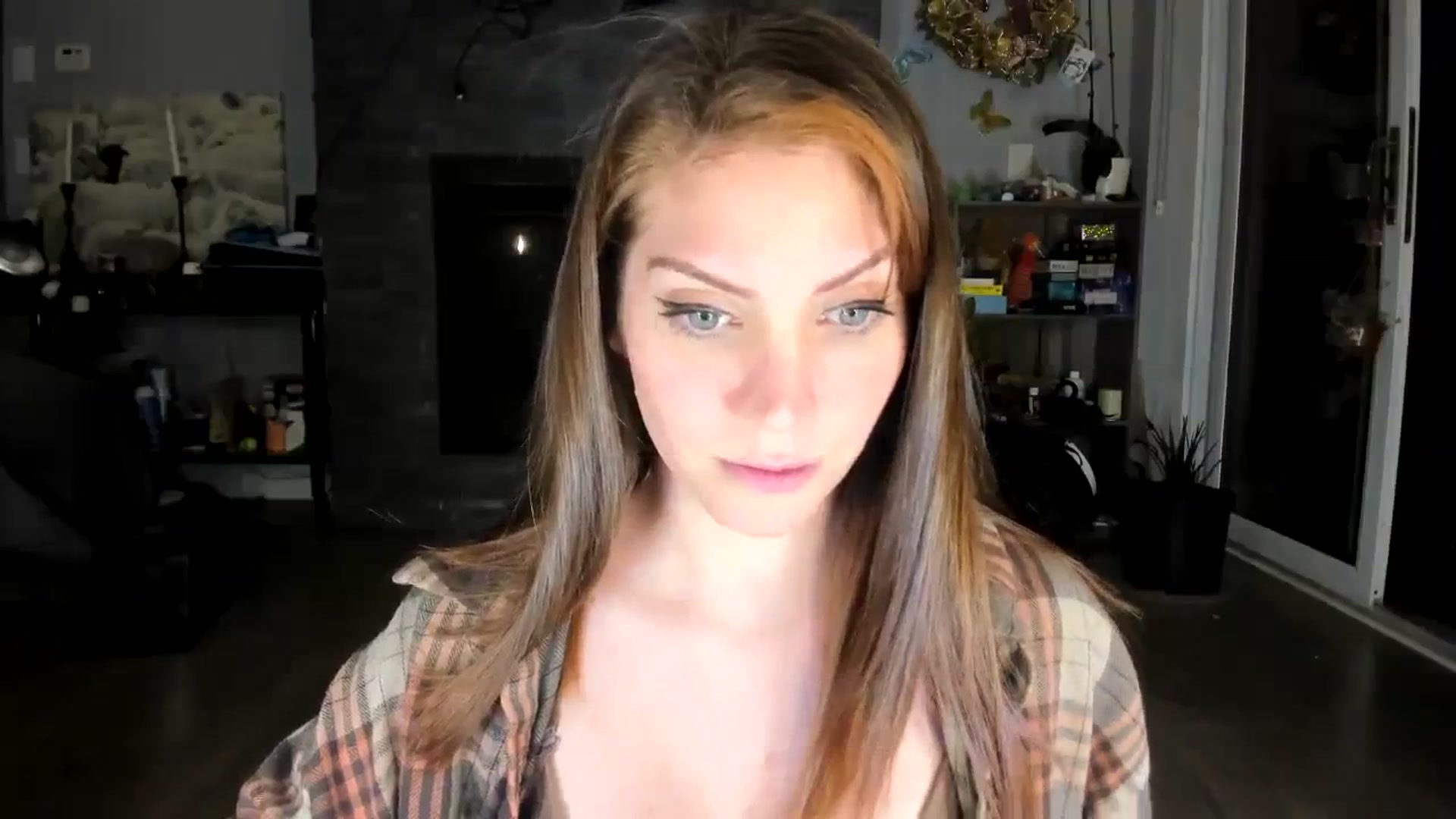 Gallery image thumbnail from Laurel's myfreecams stream on, 09/25/2023, 05:50 image 4 of 20