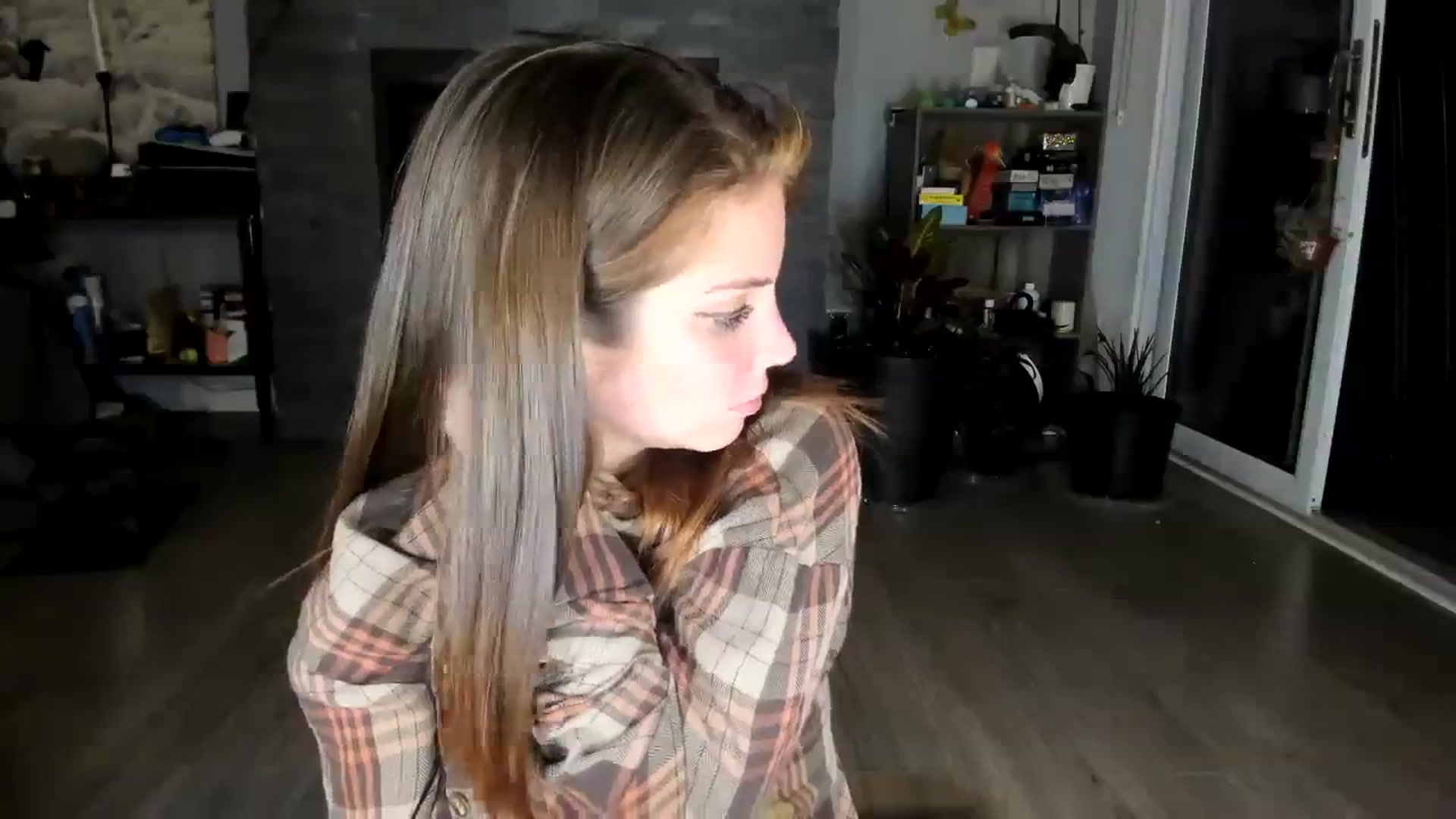 Gallery image thumbnail from Laurel's myfreecams stream on, 09/25/2023, 05:50 image 15 of 20