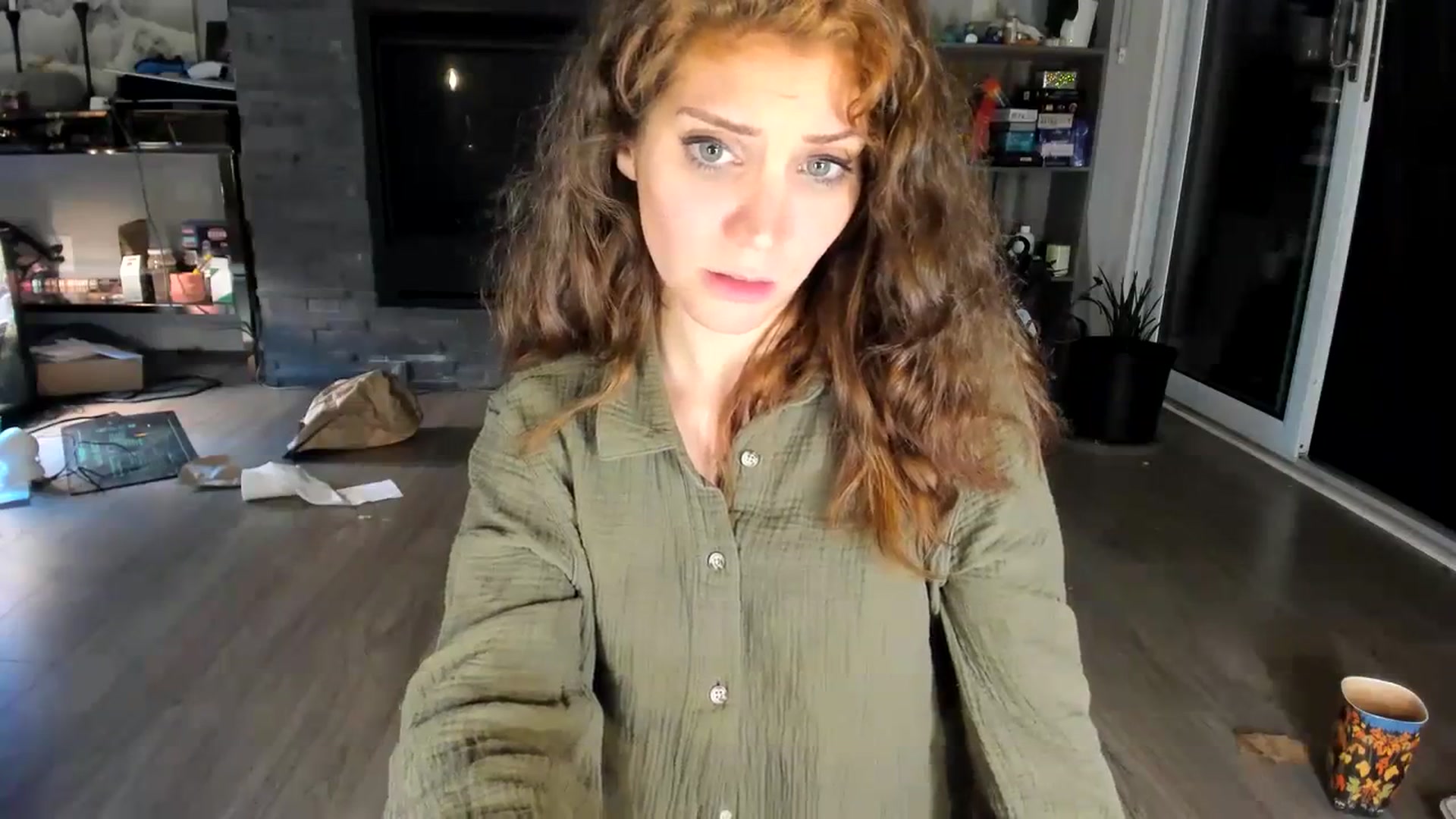 Gallery image thumbnail from Laurel's myfreecams stream on, 09/28/2023, 10:05 image 5 of 20
