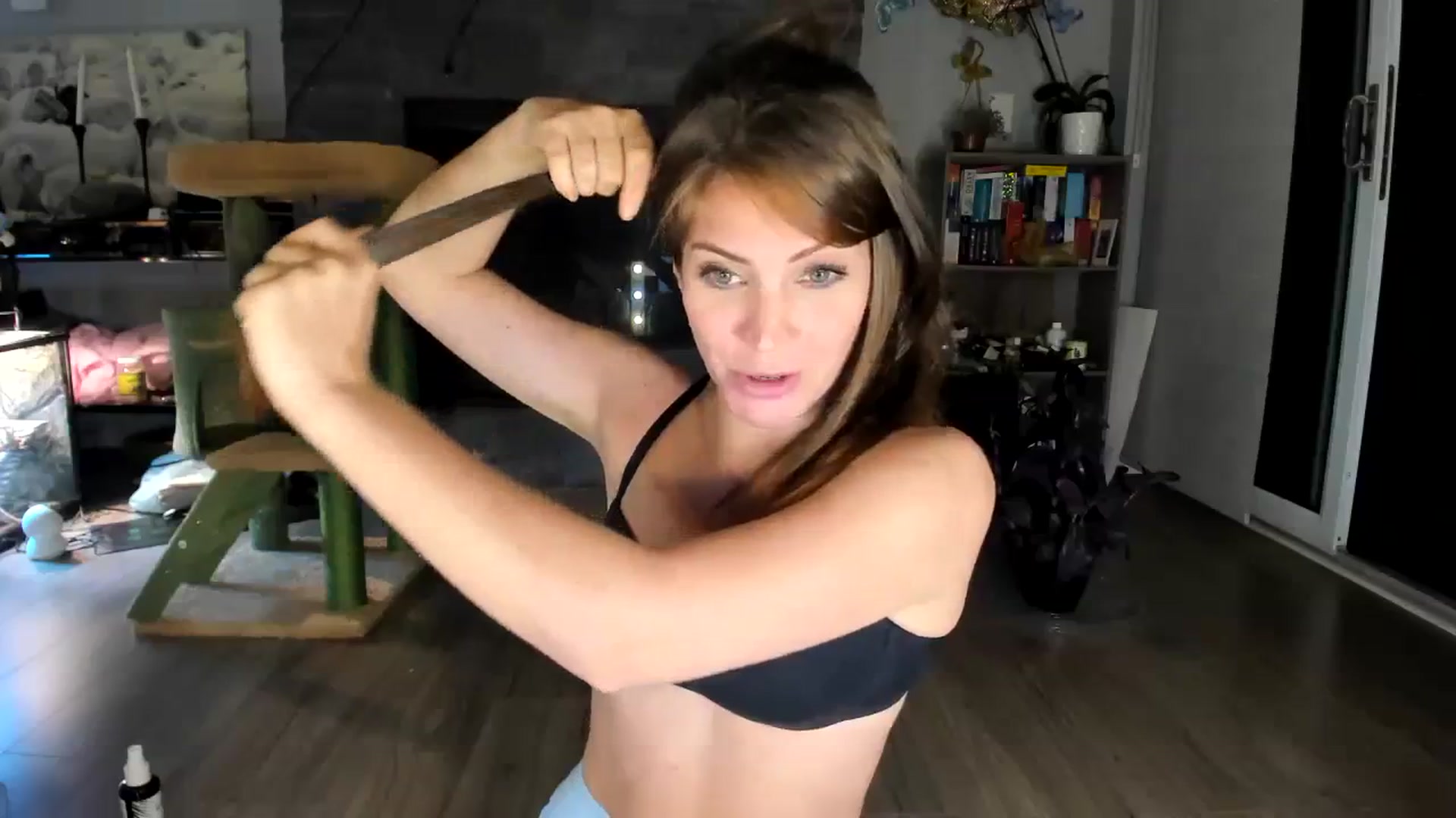Gallery image thumbnail from Laurel's myfreecams stream on, 10/06/2023, 06:13 image 3 of 20