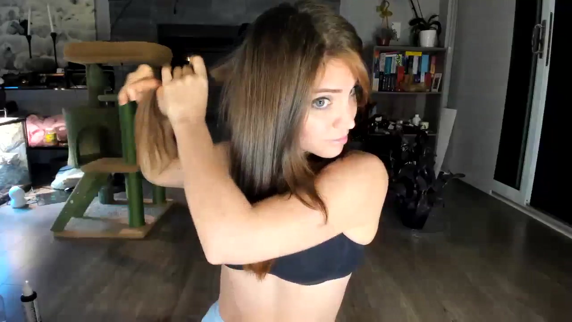 Gallery image thumbnail from Laurel's myfreecams stream on, 10/06/2023, 06:13 image 19 of 20