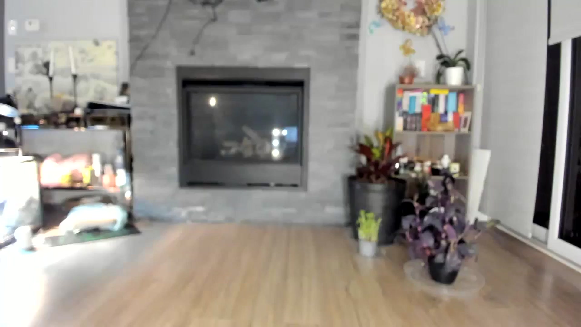 Gallery image thumbnail from Laurel's myfreecams stream on, 10/07/2023, 04:08 image 3 of 20