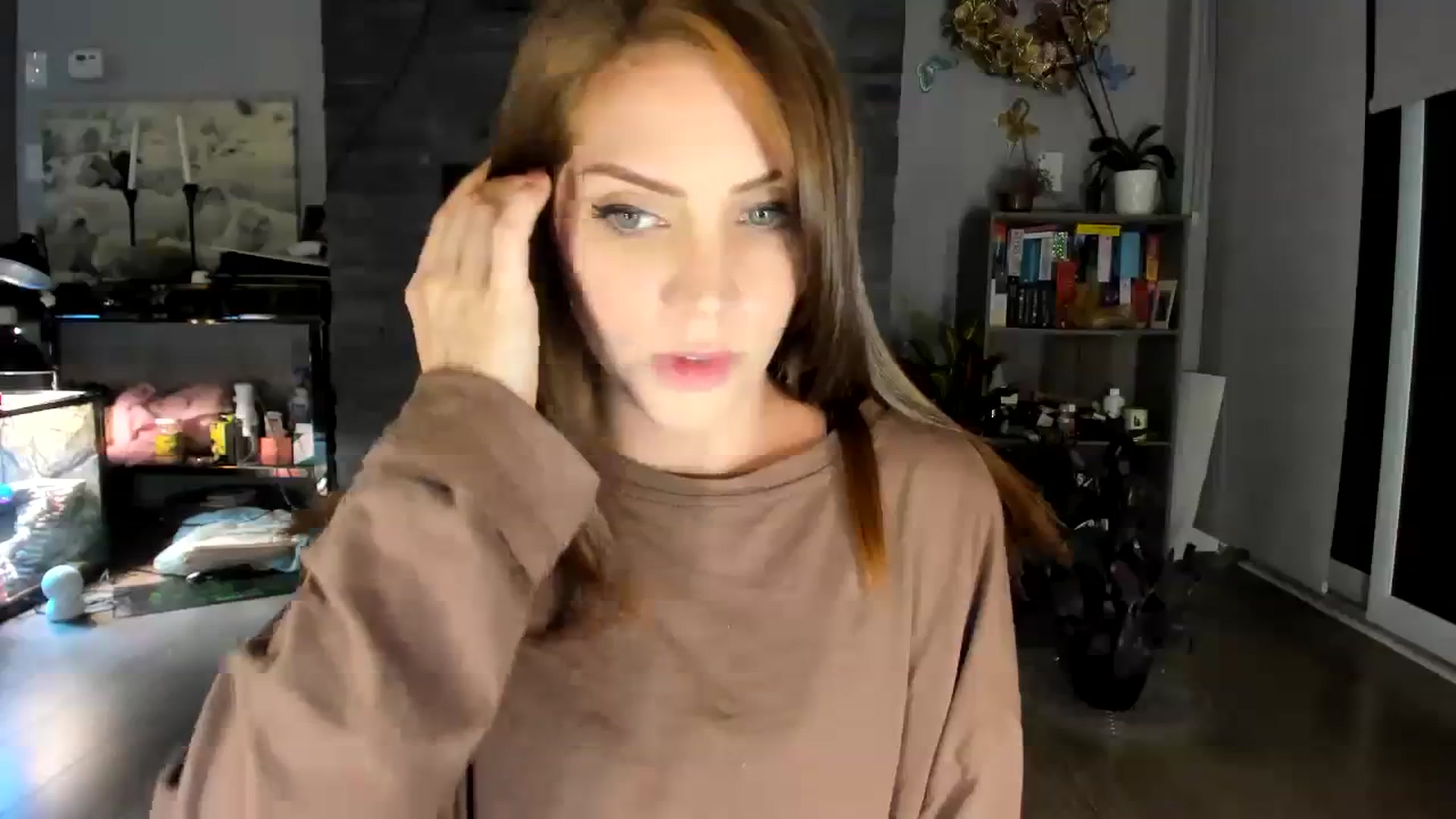 Gallery image thumbnail from Laurel's myfreecams stream on, 10/07/2023, 04:08 image 5 of 20