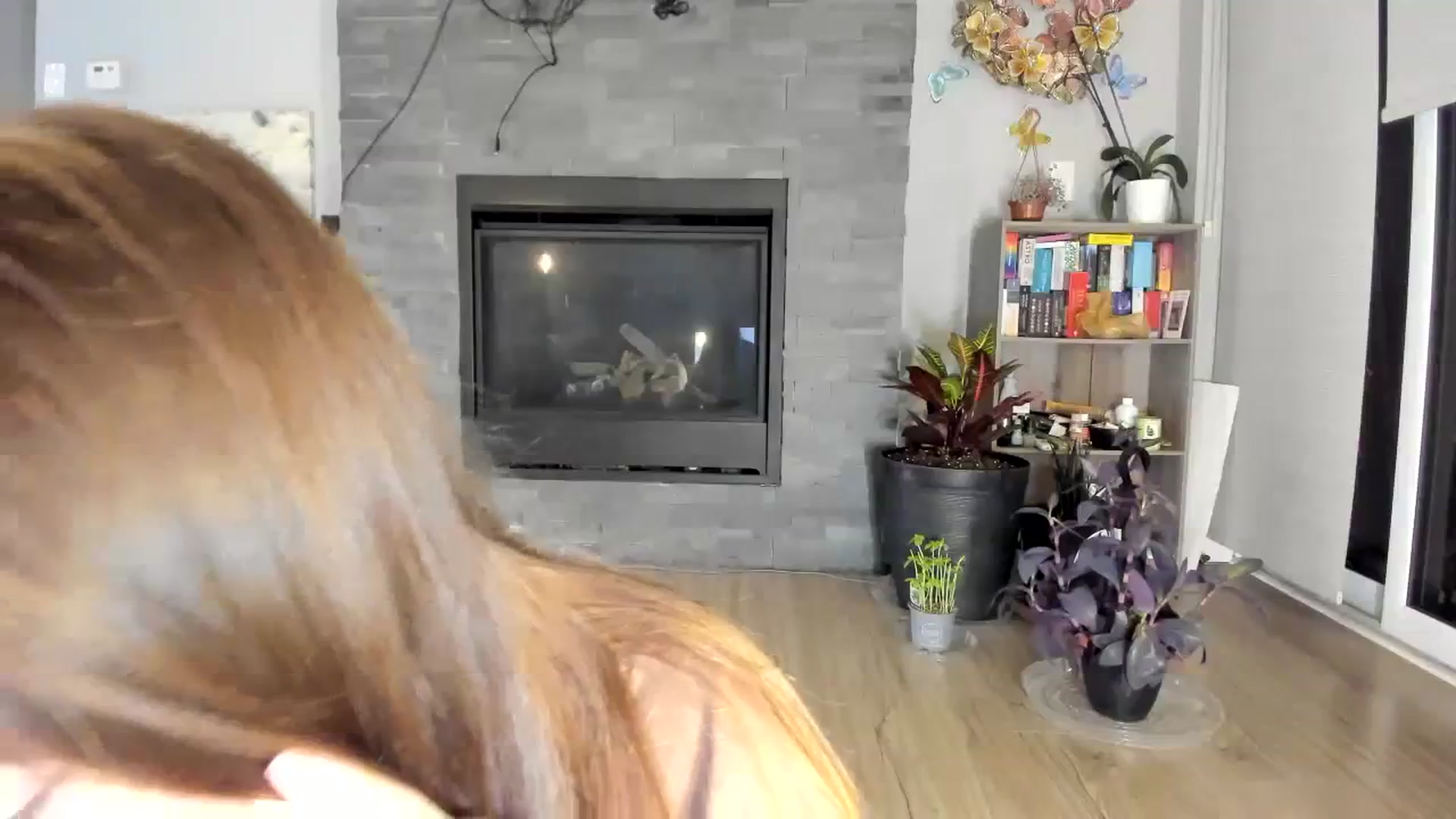 Gallery image thumbnail from Laurel's myfreecams stream on, 10/07/2023, 04:08 image 13 of 20