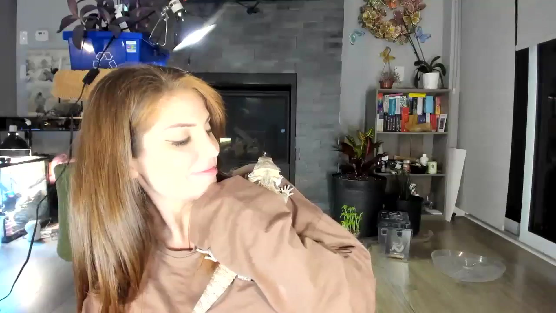 Gallery image thumbnail from Laurel's myfreecams stream on, 10/07/2023, 04:55 image 14 of 20