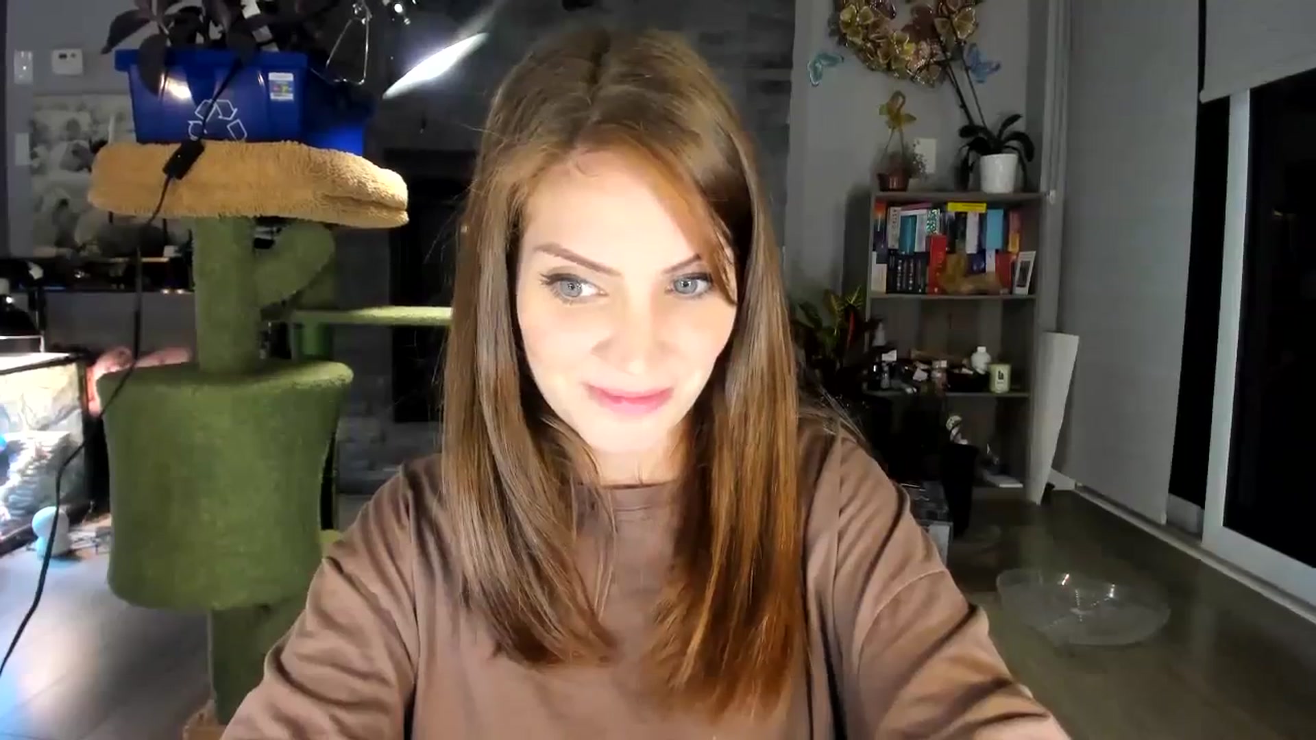 Gallery image thumbnail from Laurel's myfreecams stream on, 10/07/2023, 04:55 image 2 of 20