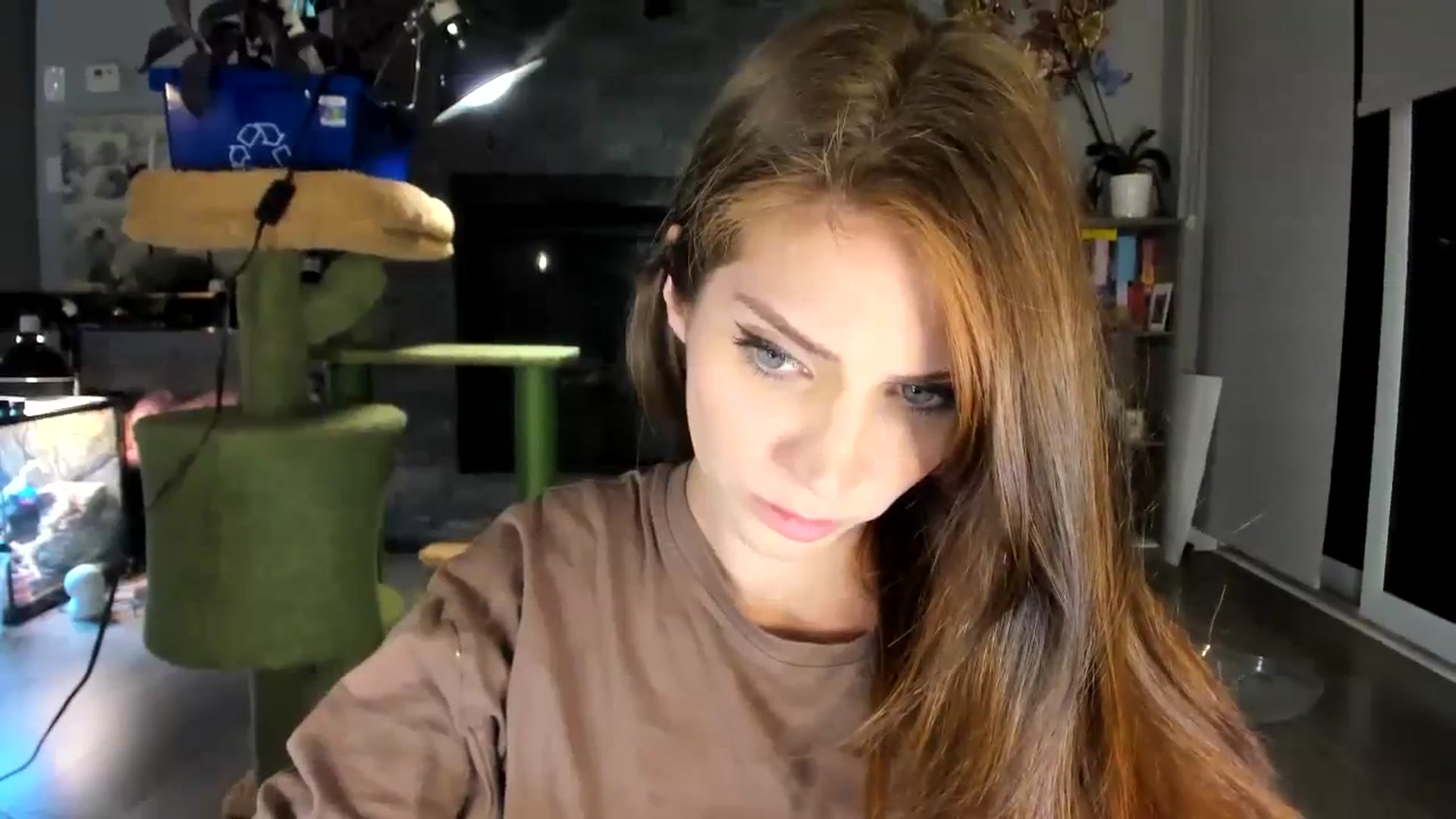 Gallery image thumbnail from Laurel's myfreecams stream on, 10/07/2023, 04:55 image 18 of 20