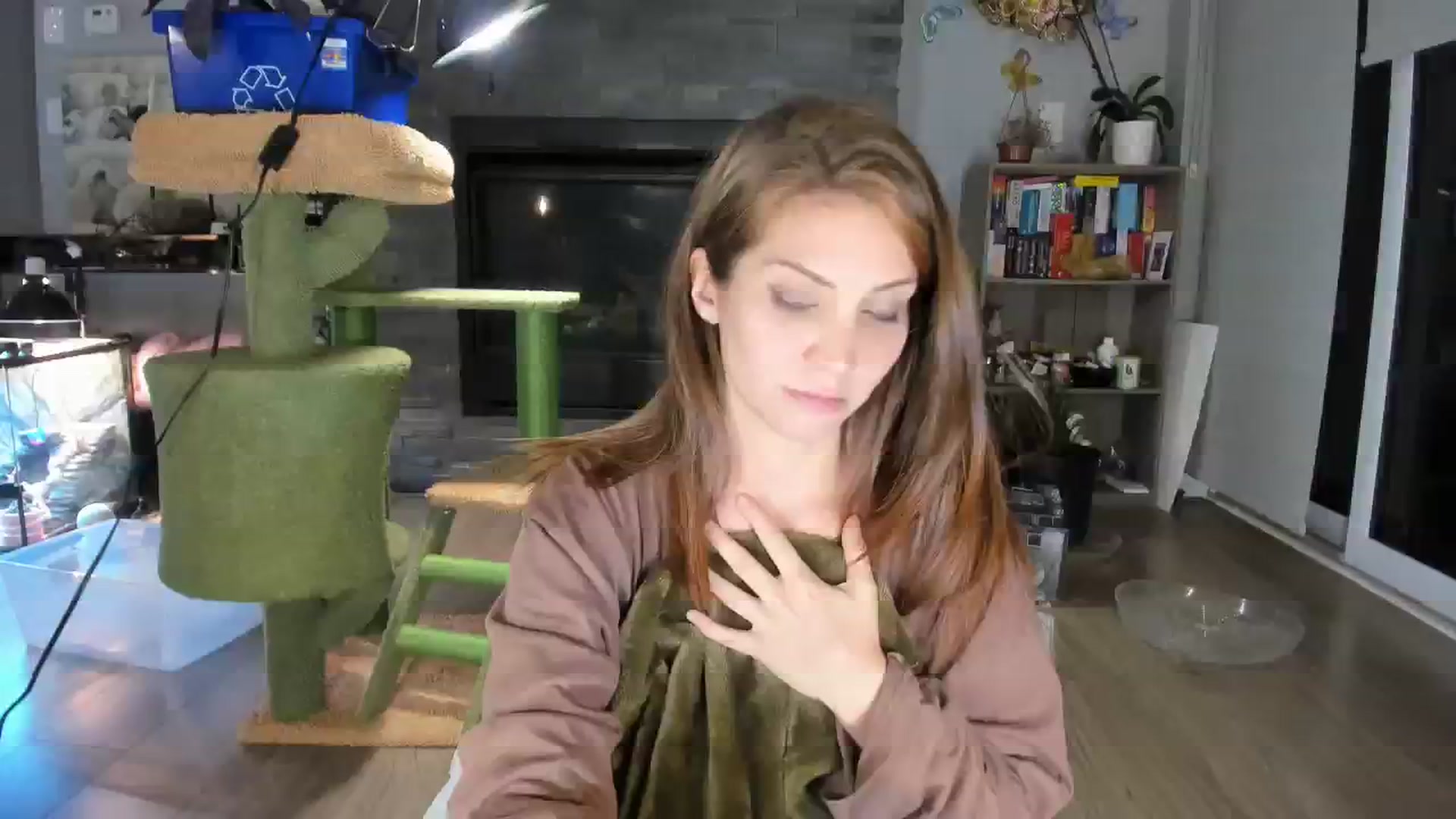 Gallery image thumbnail from Laurel's myfreecams stream on, 10/07/2023, 08:16 image 3 of 20