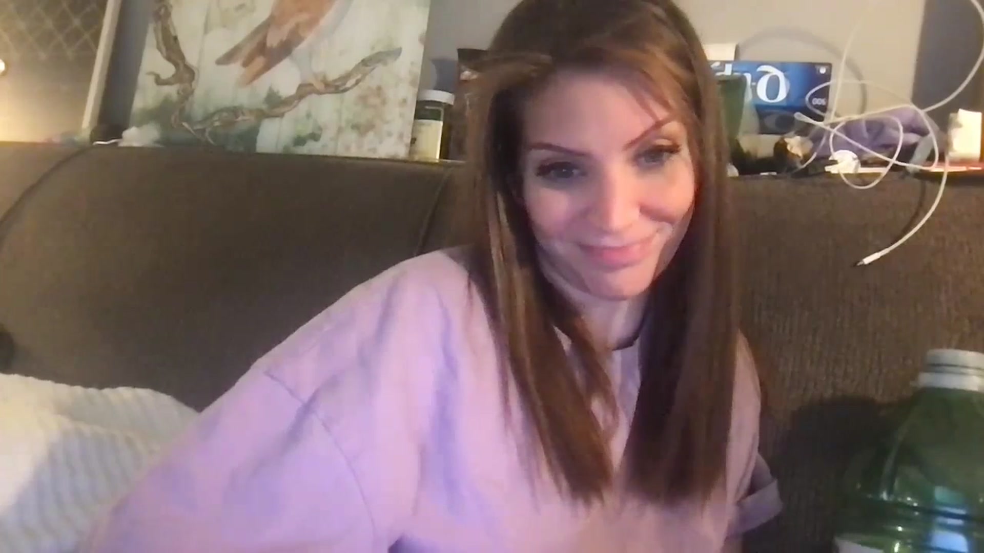 Gallery image thumbnail from Laurel's myfreecams stream on, 10/19/2023, 06:41 image 8 of 20