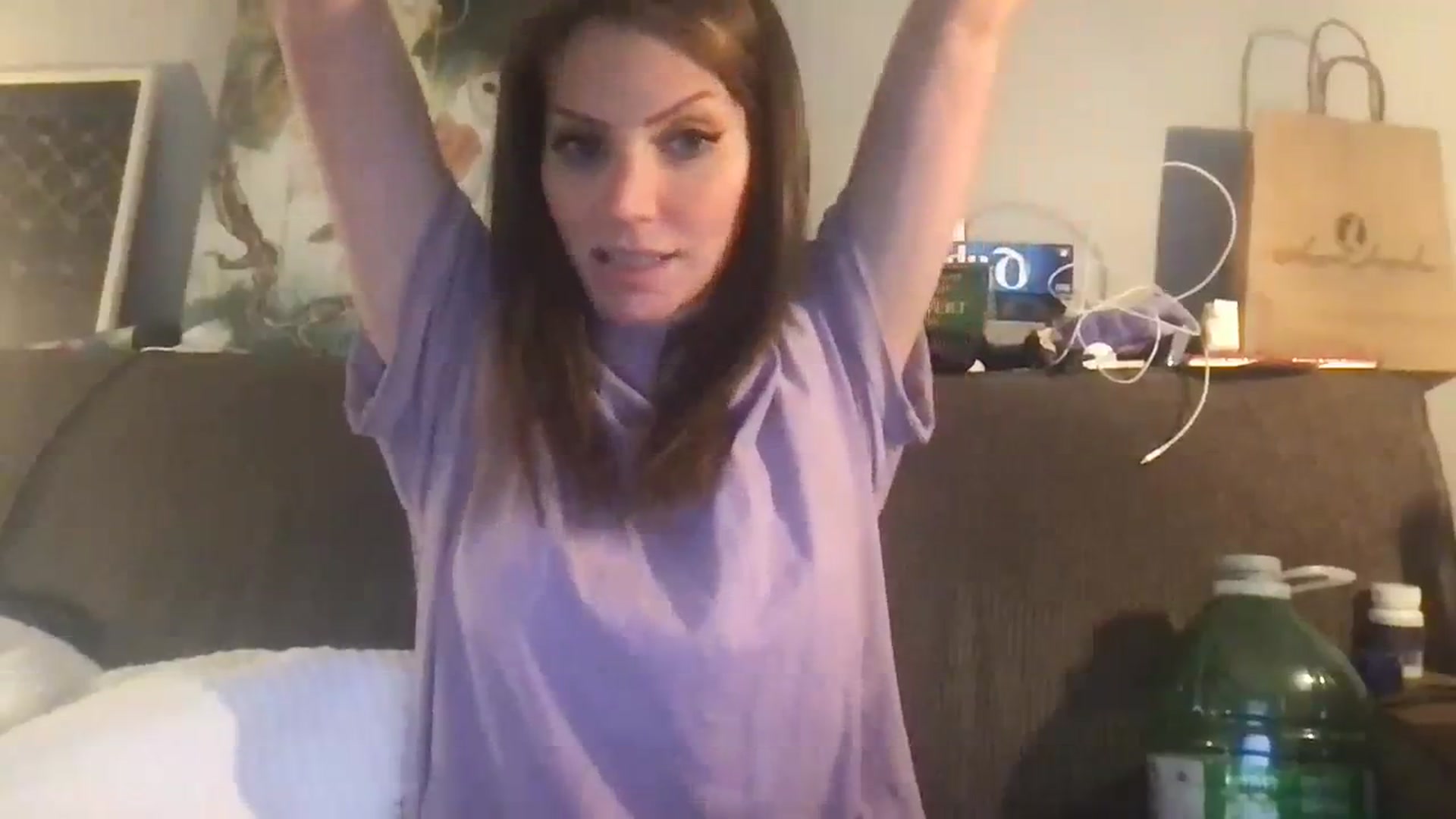 Gallery image thumbnail from Laurel's myfreecams stream on, 10/19/2023, 06:41 image 6 of 20