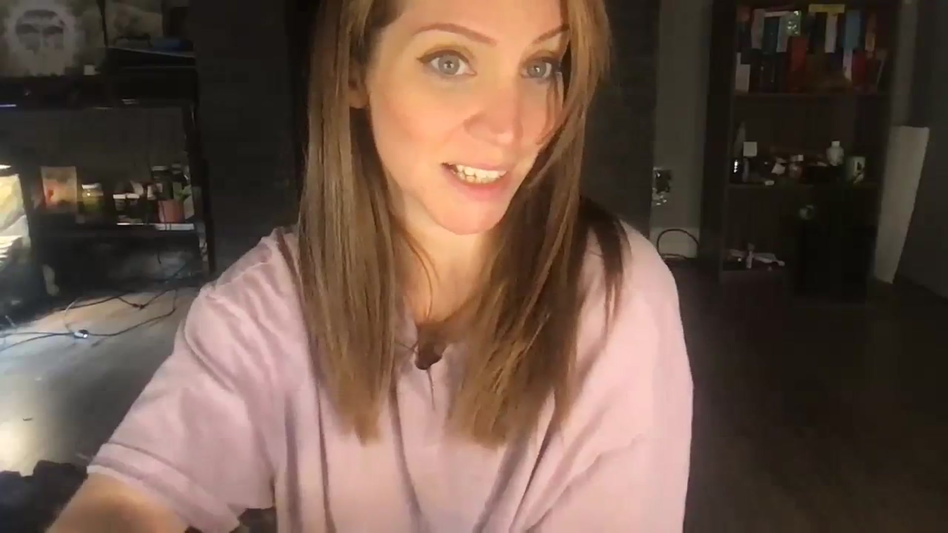 Gallery image thumbnail from Laurel's myfreecams stream on, 10/19/2023, 06:41 image 19 of 20
