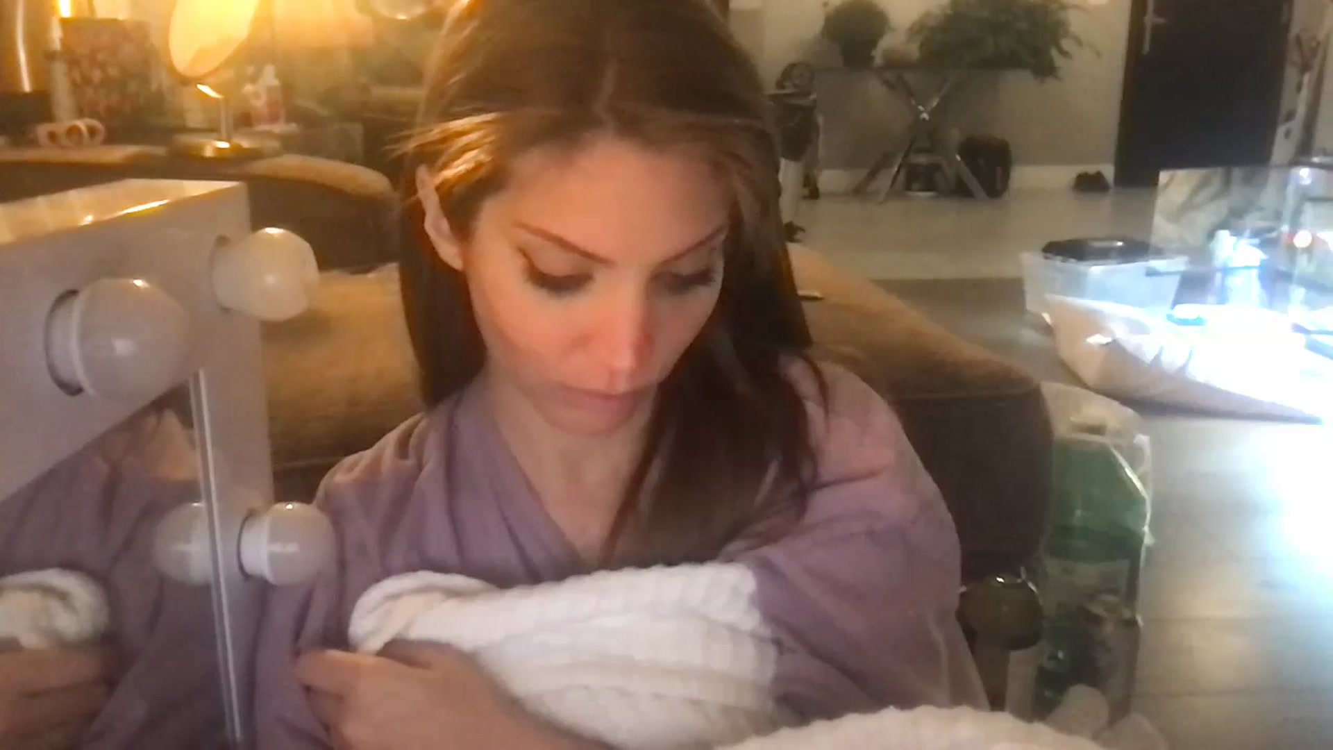 Gallery image thumbnail from Laurel's myfreecams stream on, 10/19/2023, 08:24 image 14 of 20
