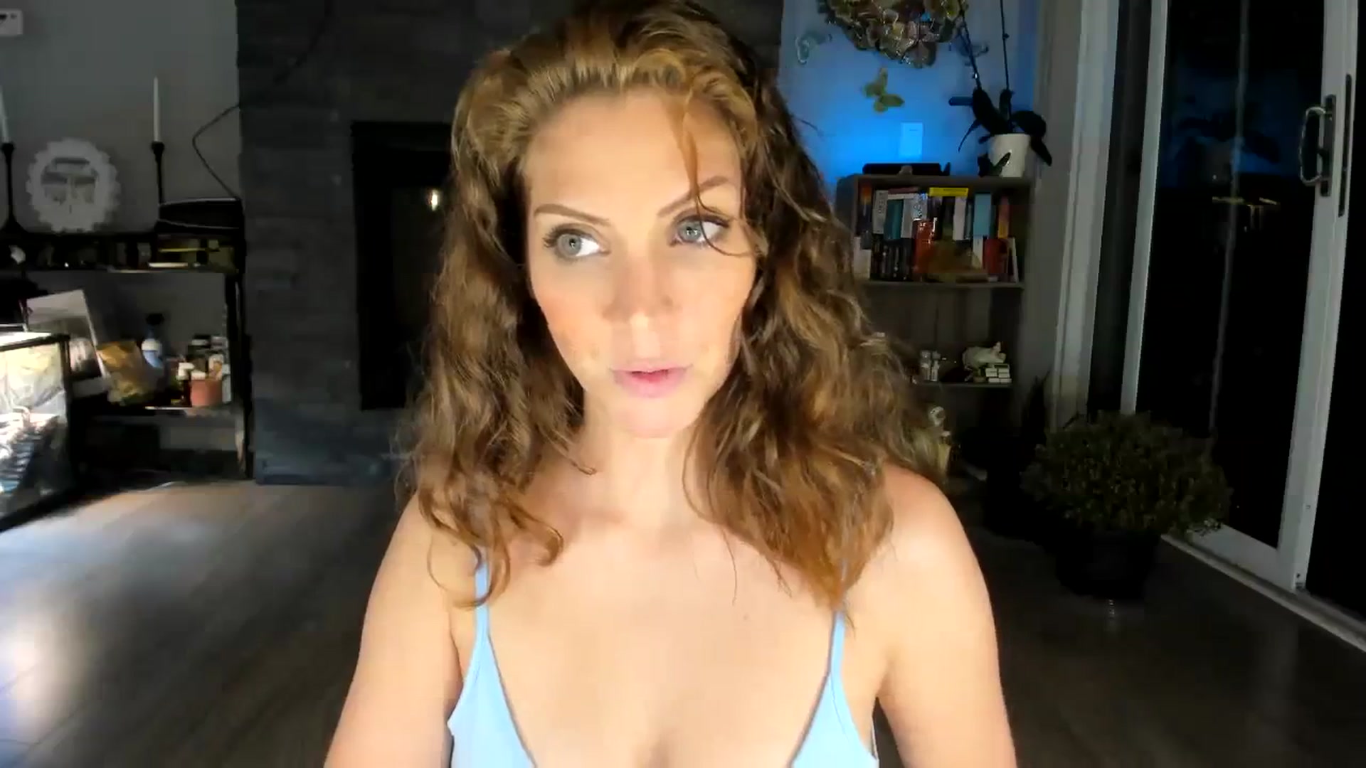 Gallery image thumbnail from Laurel's myfreecams stream on, 10/28/2023, 05:42 image 2 of 20