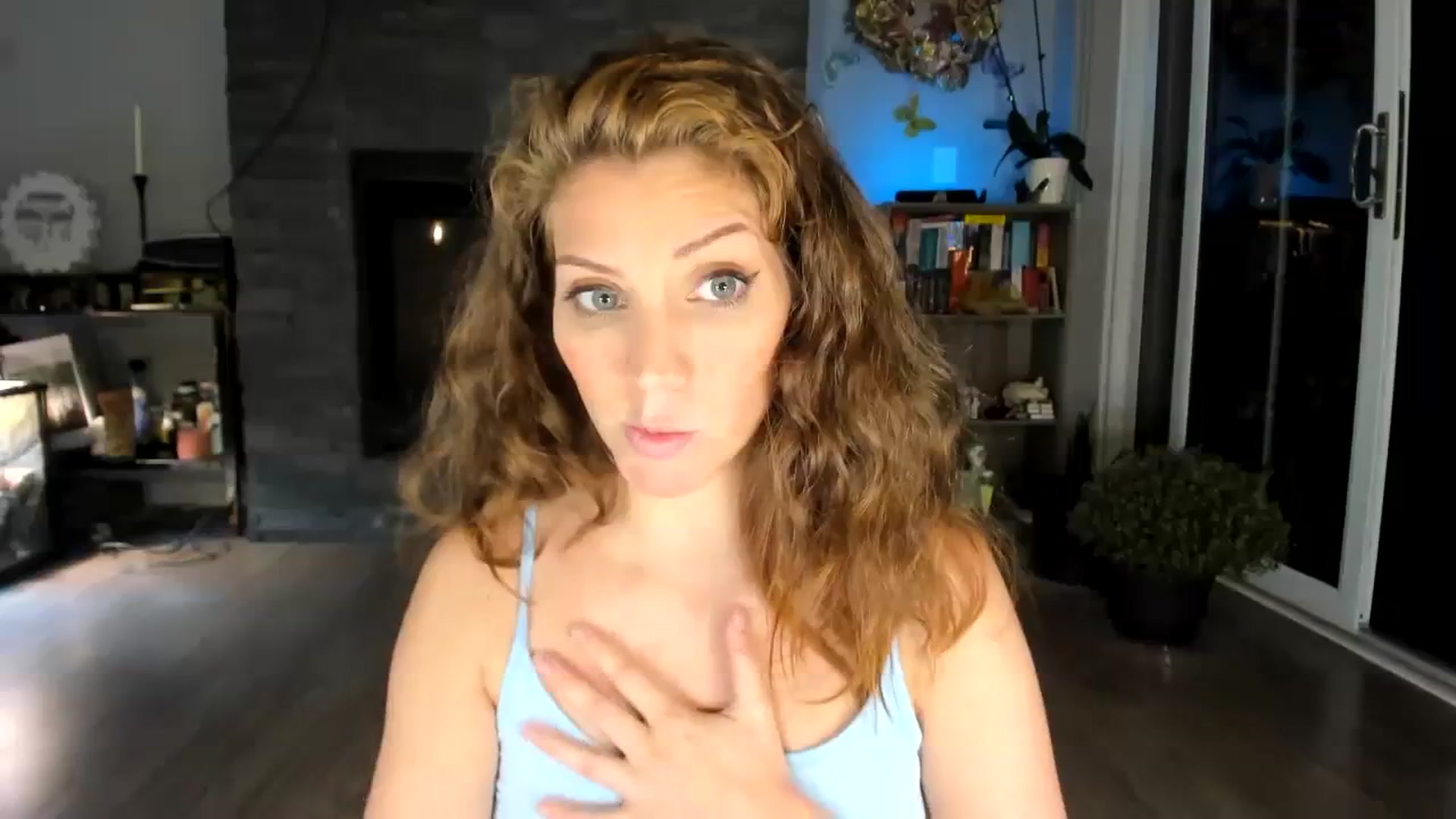 Gallery image thumbnail from Laurel's myfreecams stream on, 10/28/2023, 06:23 image 10 of 20