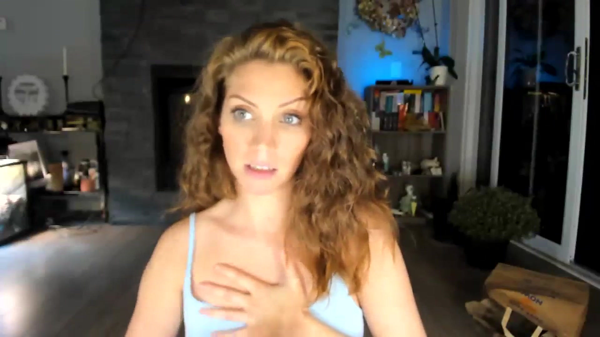 Gallery image thumbnail from Laurel's myfreecams stream on, 10/28/2023, 06:23 image 19 of 20